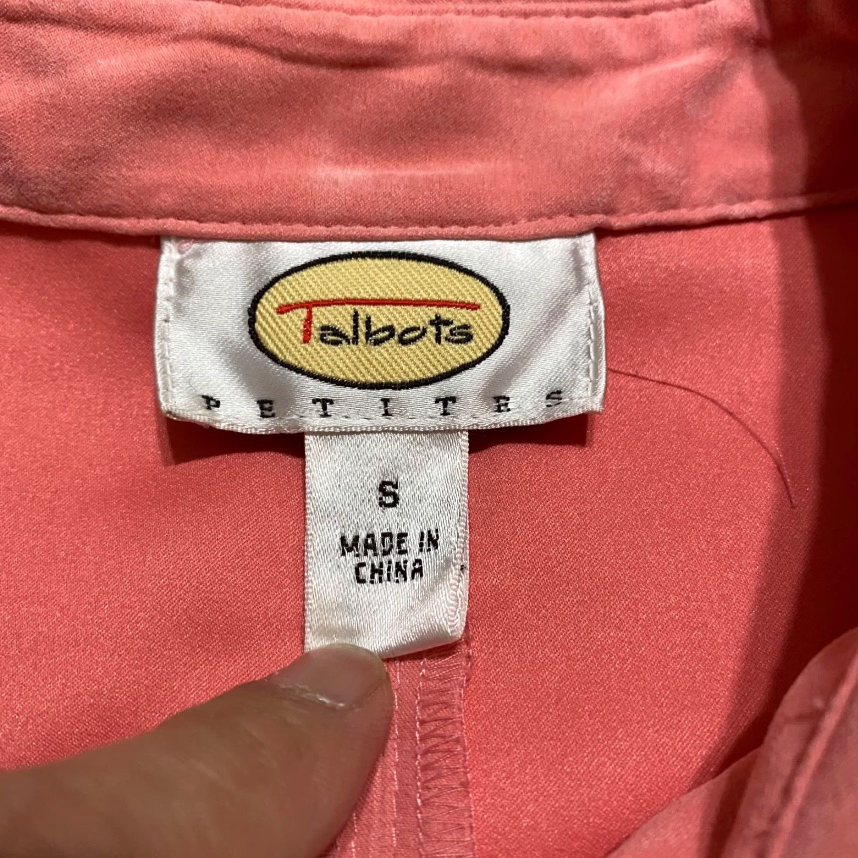 Talbots Talbots Shirt Orange Long Sleeve Button-Up Petite Womens PS Polyester Velvet Casual Solid 90s Size S / US 4 / IT 40 - 3 Thumbnail