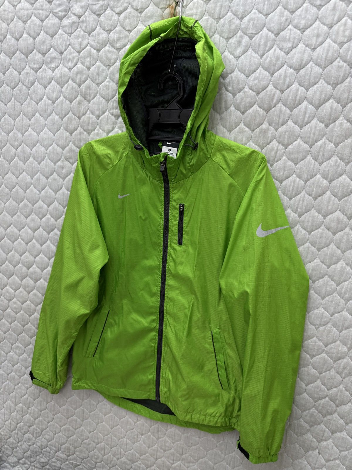 Nike 🔥🔥🔥STEALS NIKE HOODIE LIGHT JACKET Size US M / EU 48-50 / 2 - 3 Thumbnail