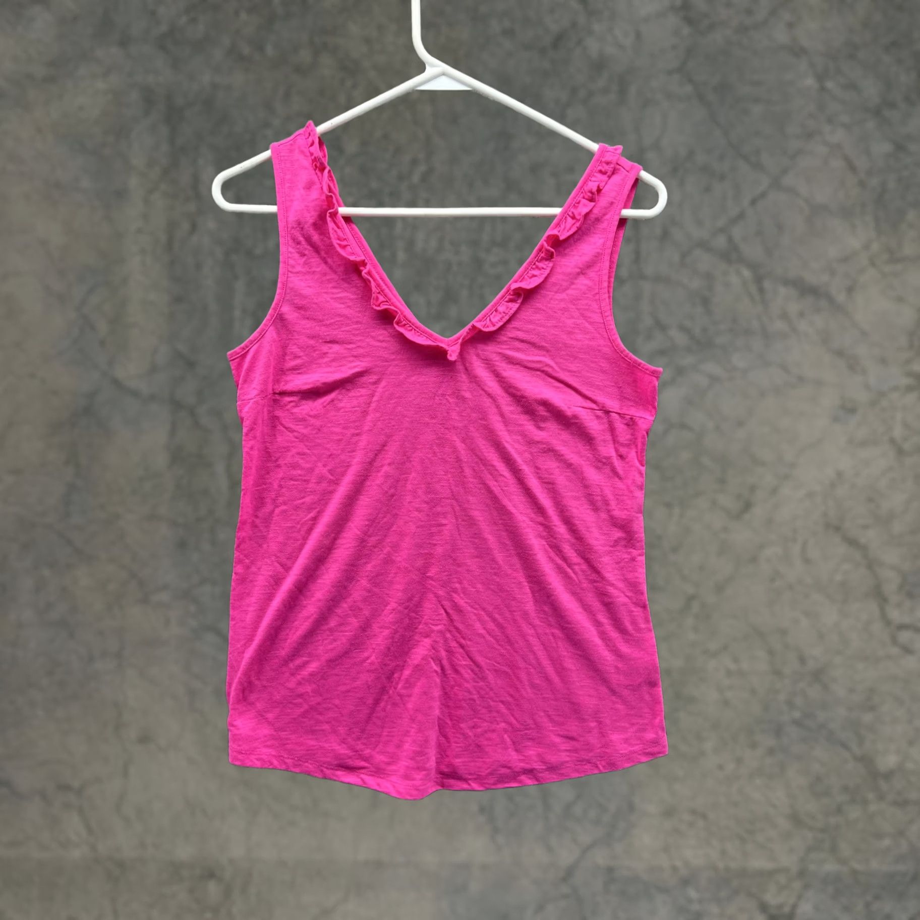 Lilly Pulitzer Lilly Pulitzer Tank Womens XS Pink Ruffle V-Neck Sleeveless Jersey Summer Shirt Size XS / US 0-2 / IT 36-38 - 1 Thumbnail