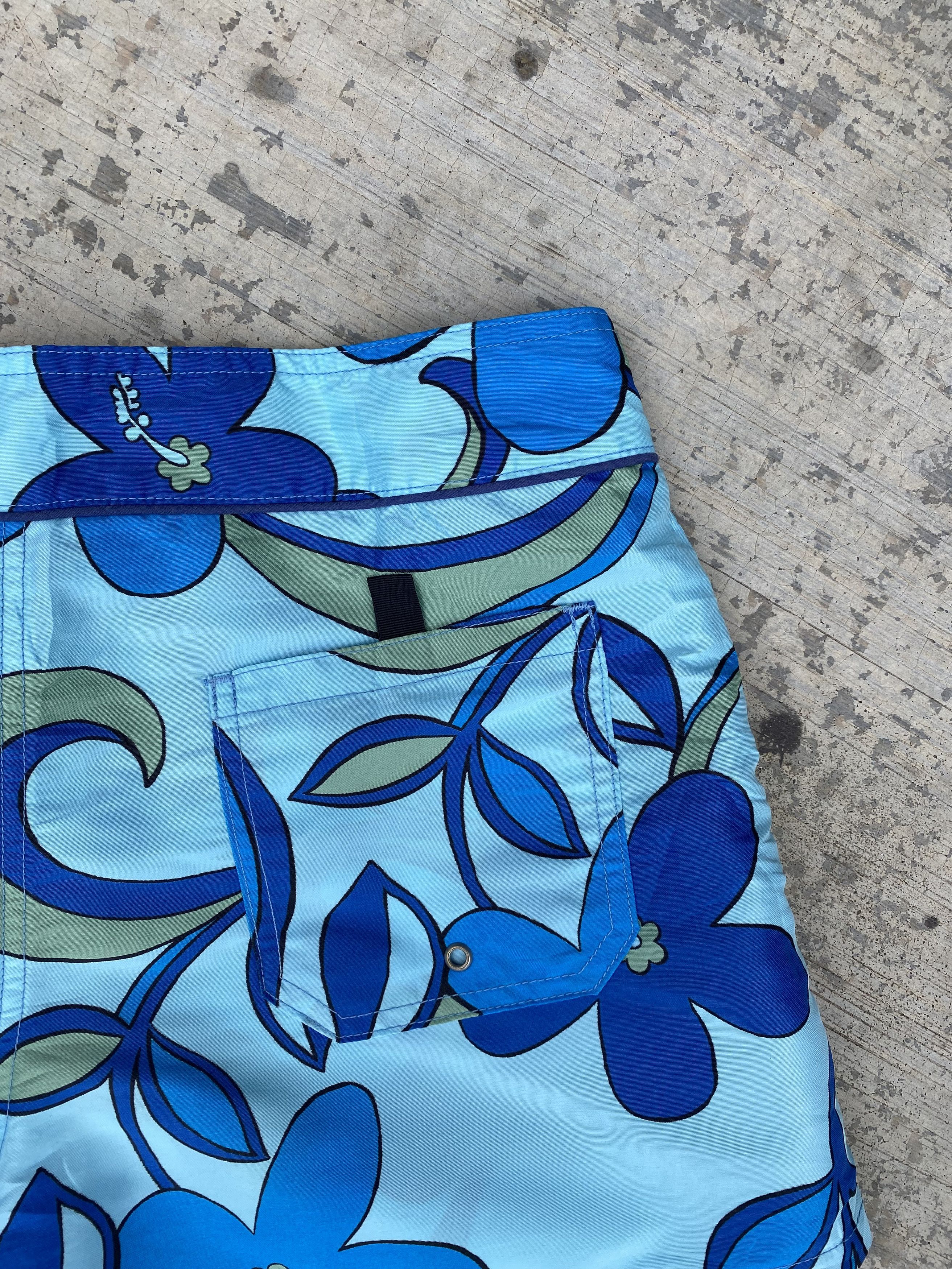Japanese Brand Japanese brand ICB swim shorts Size US 28 / EU 44 - 3 Thumbnail