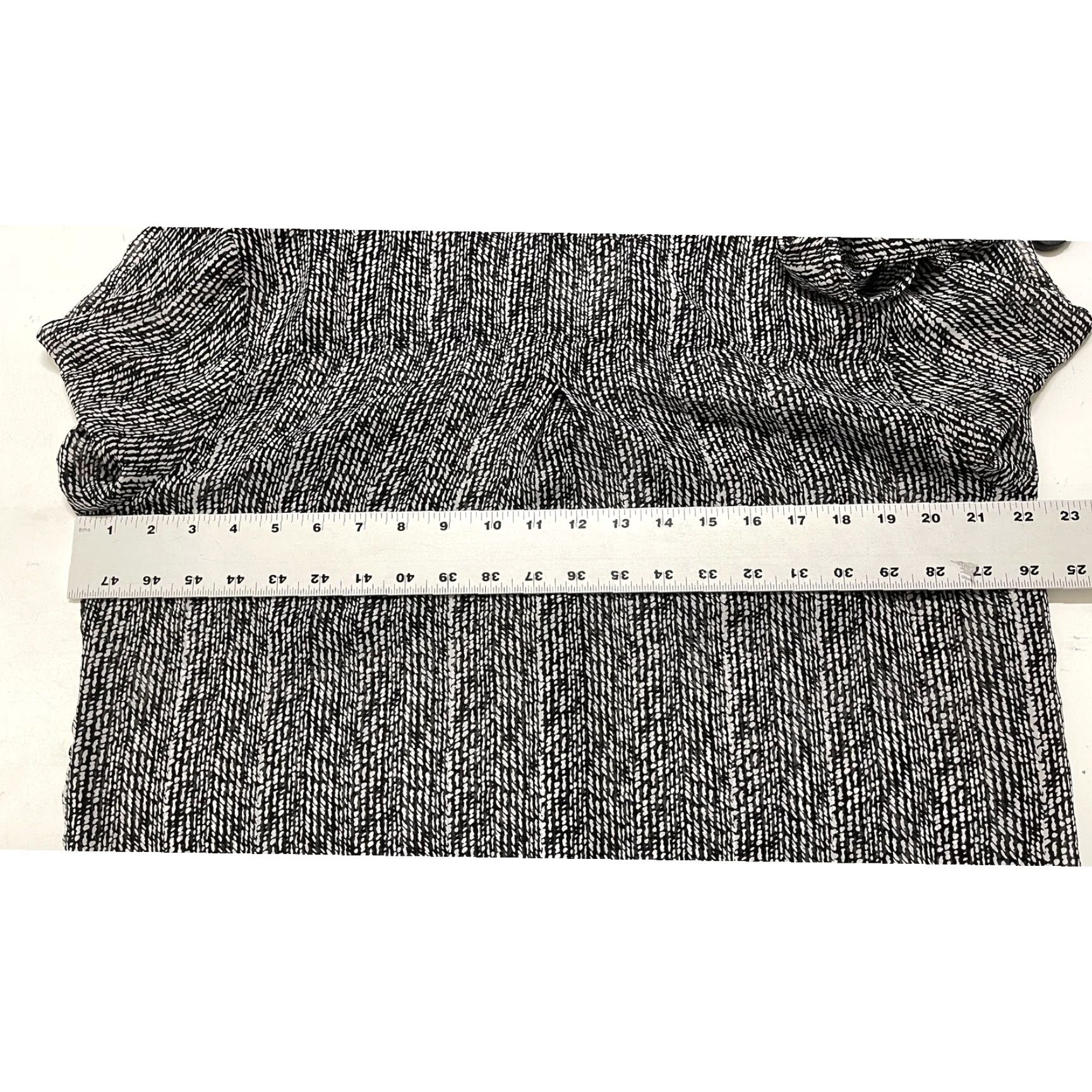 Vintage Covington Blouse Women XL Black White Geometric Long Sleeve V-Neck Button Tunic Casual Business Shirt Size XL / US 12-14 / IT 48-50 - 5 Thumbnail