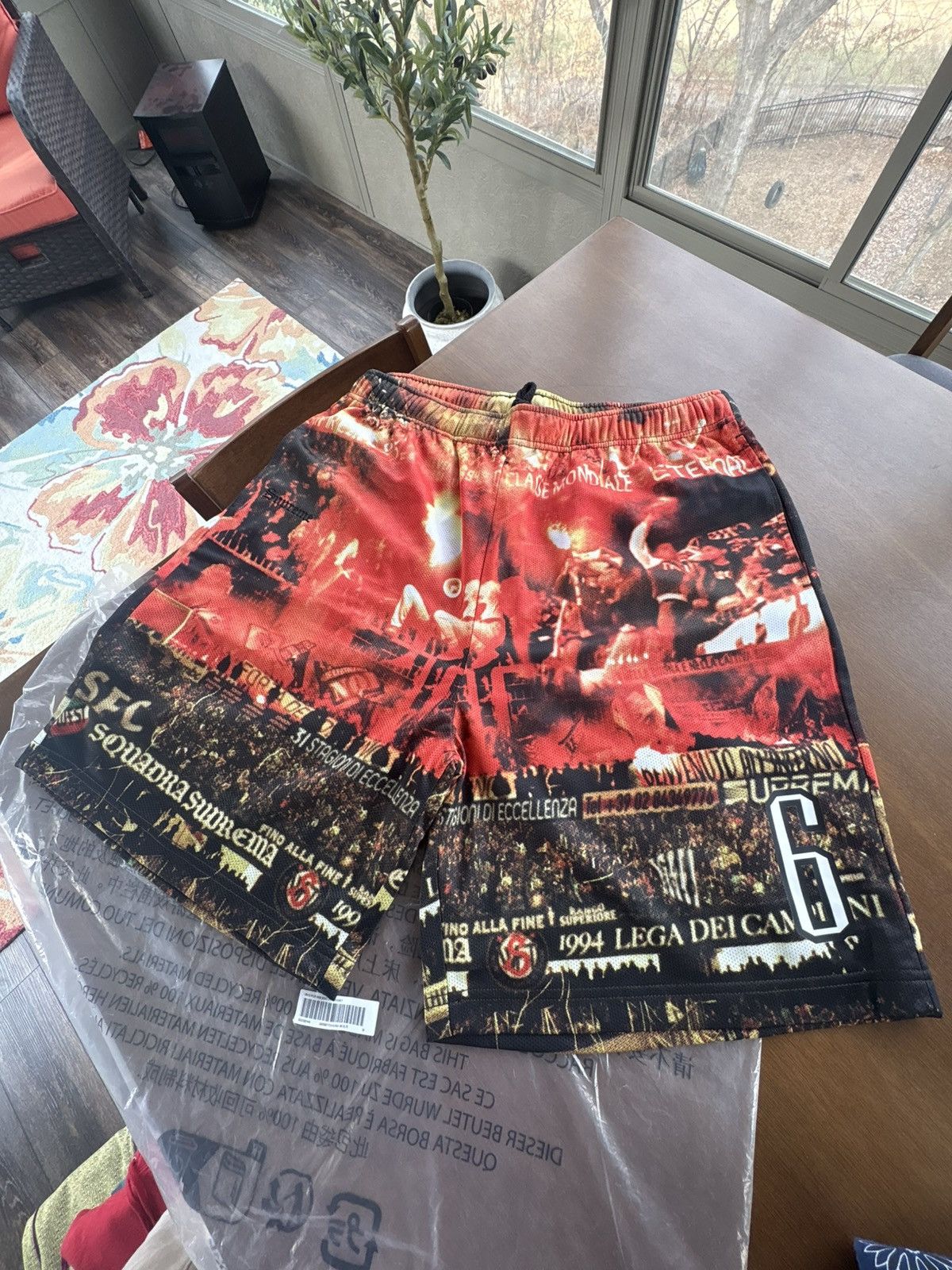 Supreme Vinci Per Noi Soccer Short SS25