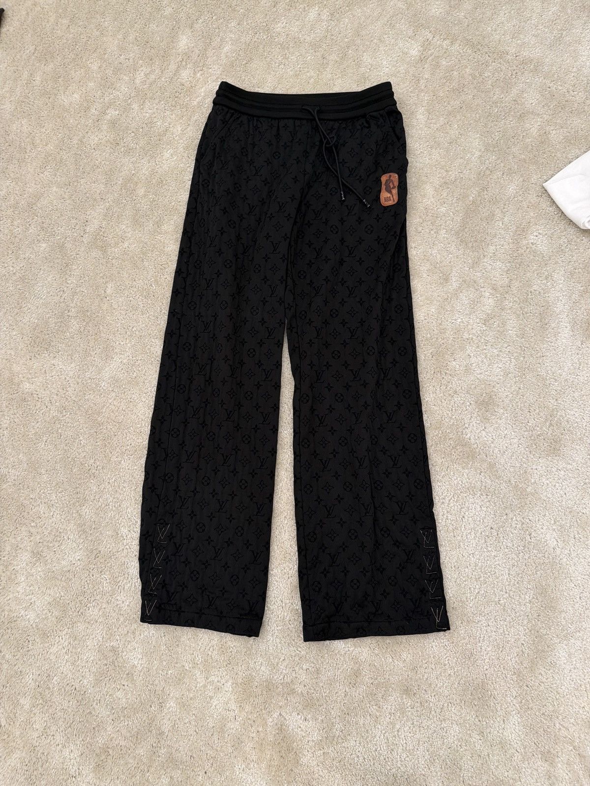 Louis Vuitton × NBA Louis Vuitton x NBA Monogram Pants with Slits Size US 37 - 1 Thumbnail