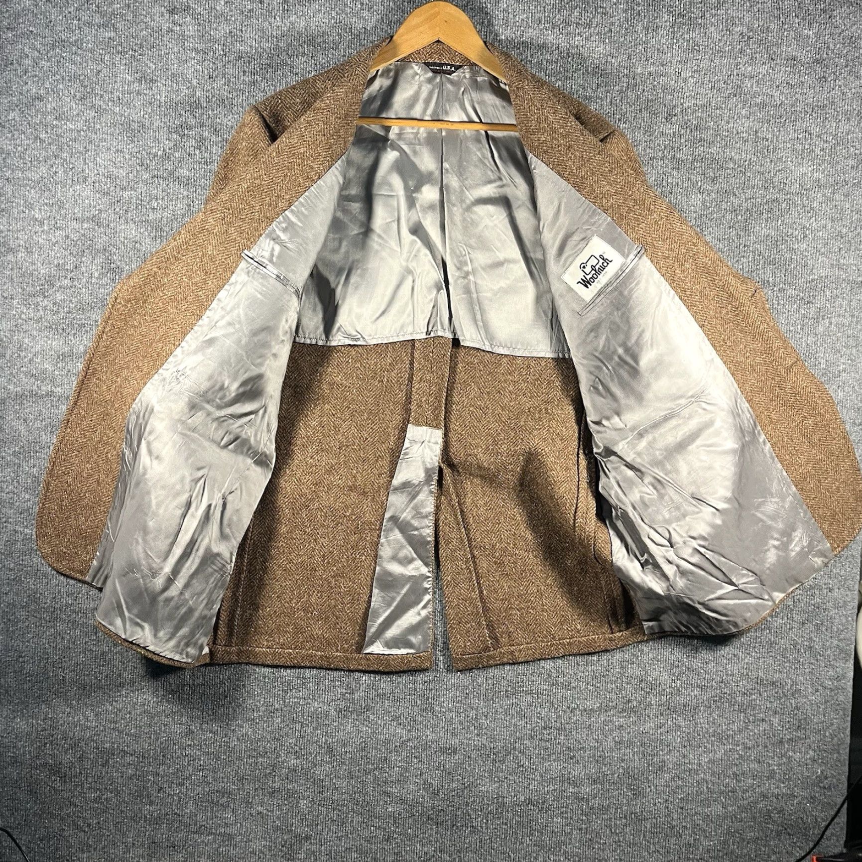 Vintage VINTAGE Woolrich Harris Tweed Sport Coat Blazer Wool Mens Large Brown Herringbone Woolrich Brand Tweed Blazer Mens- L Business Casual Size 42R - 3 Thumbnail