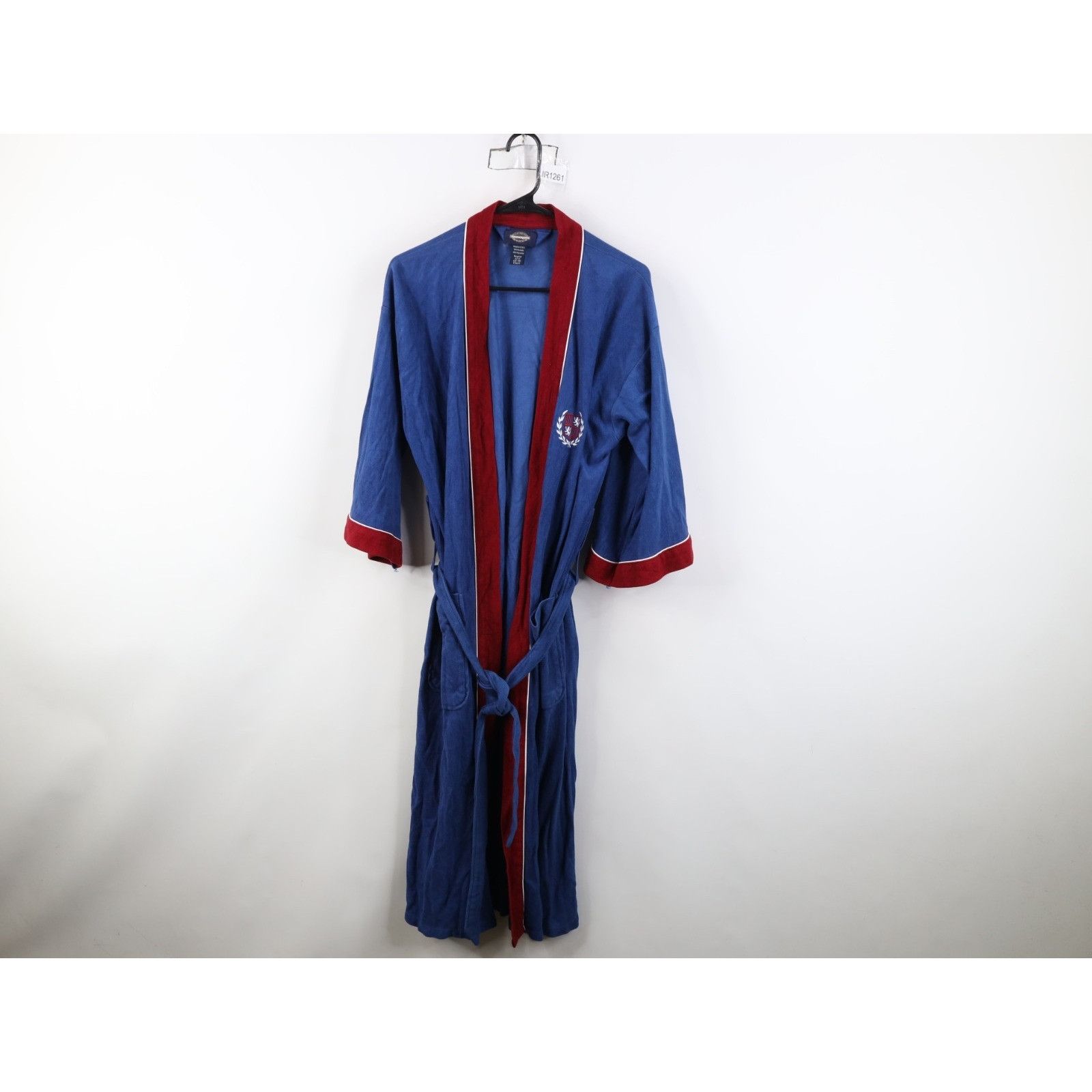 Vintage Vintage 70s Streetwear Distressed Belted Velour Bath Robe Size US S / EU 44-46 / 1 - 1 Thumbnail