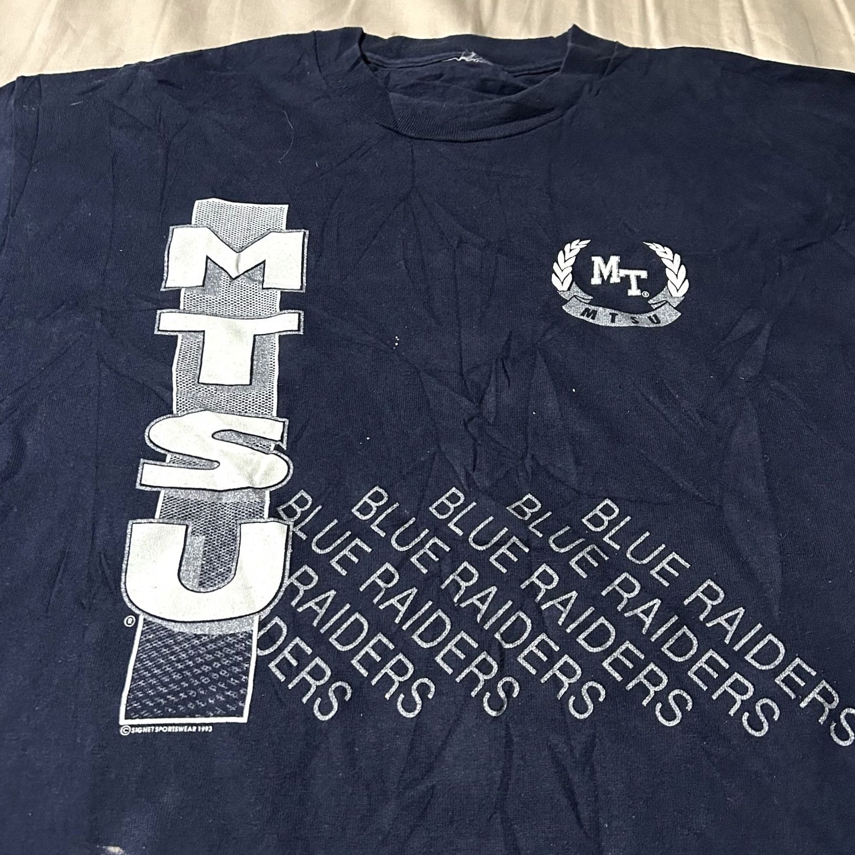 Vintage VINTAGE MTSU Middle Tennessee State Blue Raiders T-Shirt Large Men's Blue 90s College Shirt L Size US L / EU 52-54 / 3 - 2 Thumbnail