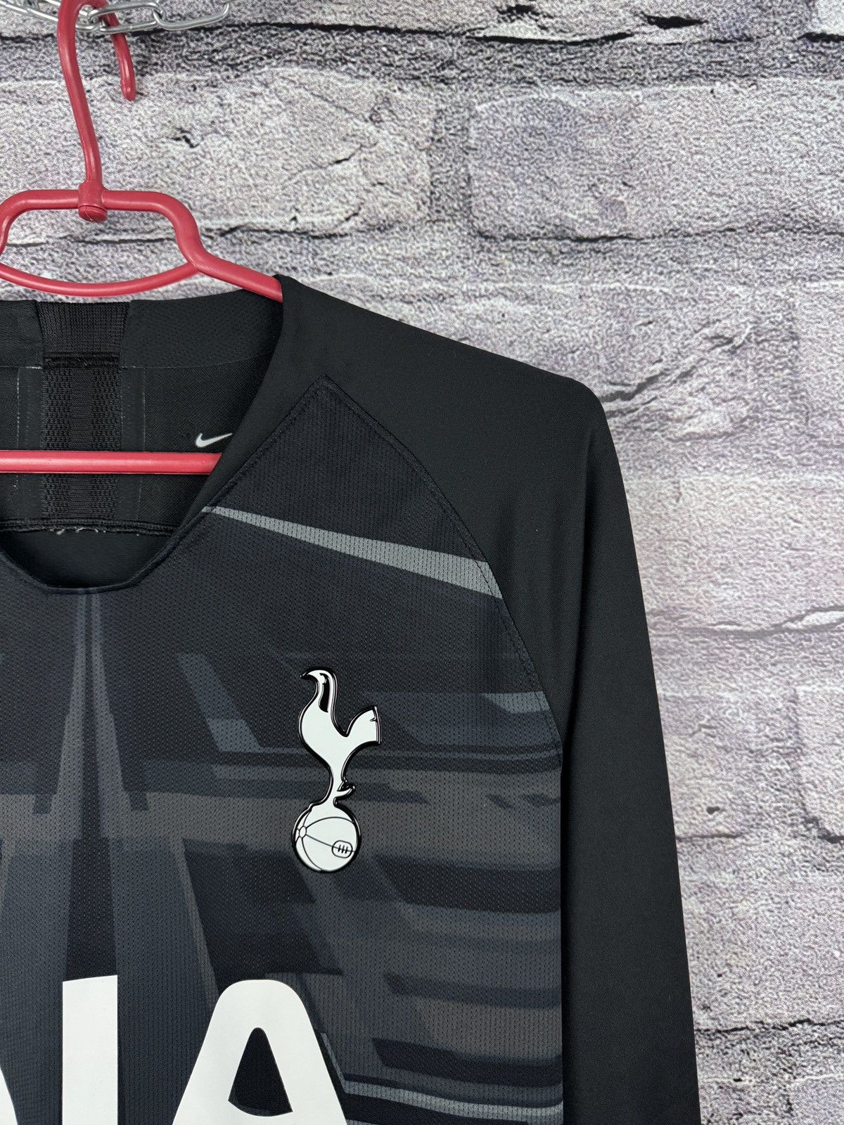 Nike Nike Tottenham Hotspur Goalkeeper Jersey Long Sleeve Size US M / EU 48-50 / 2 - 2 Thumbnail