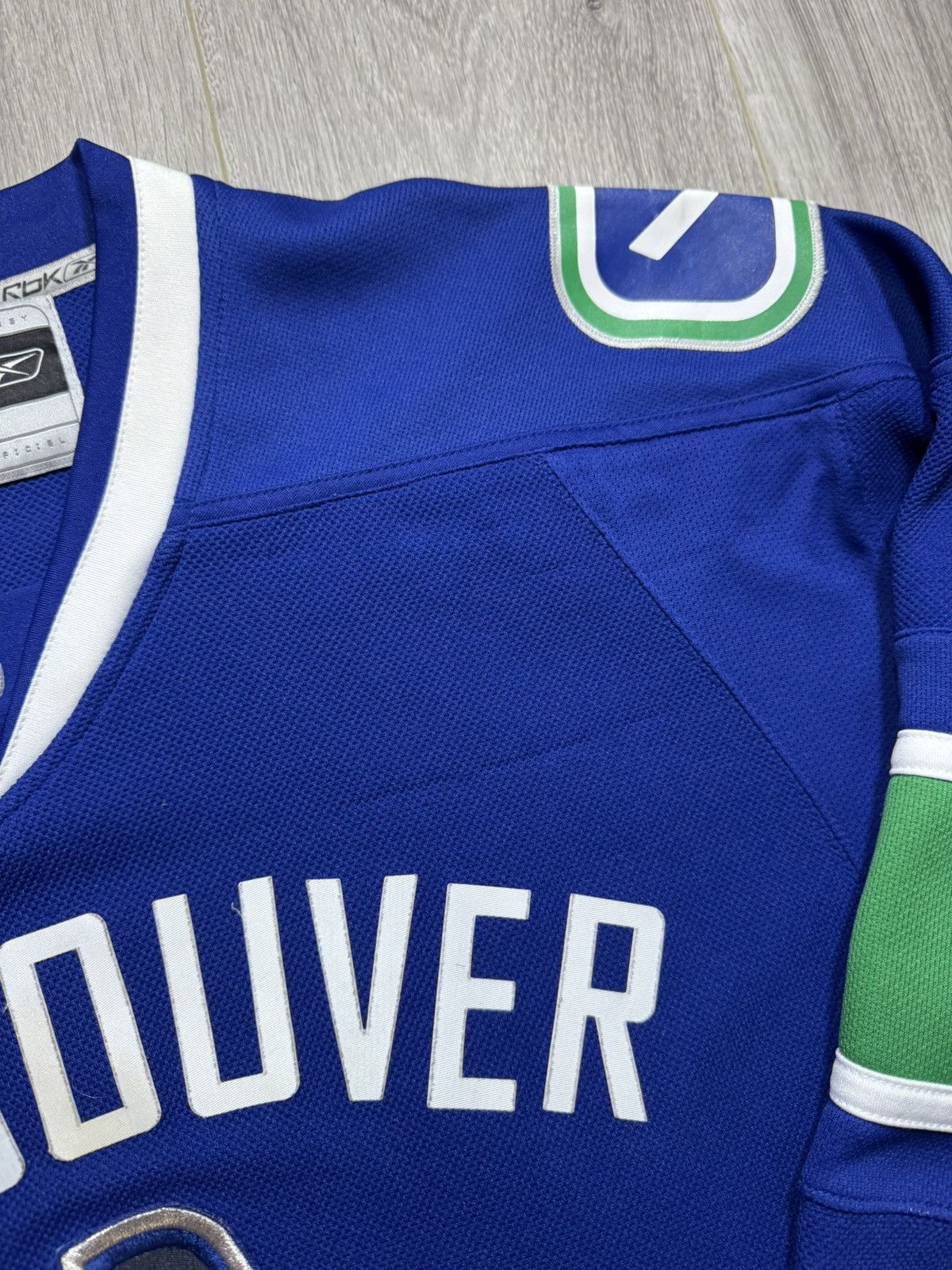 NHL × Reebok × Vintage Vancouver CANUCKS Reebok PREMIER NHL Jersey Size US XL / EU 56 / 4 - 6 Thumbnail