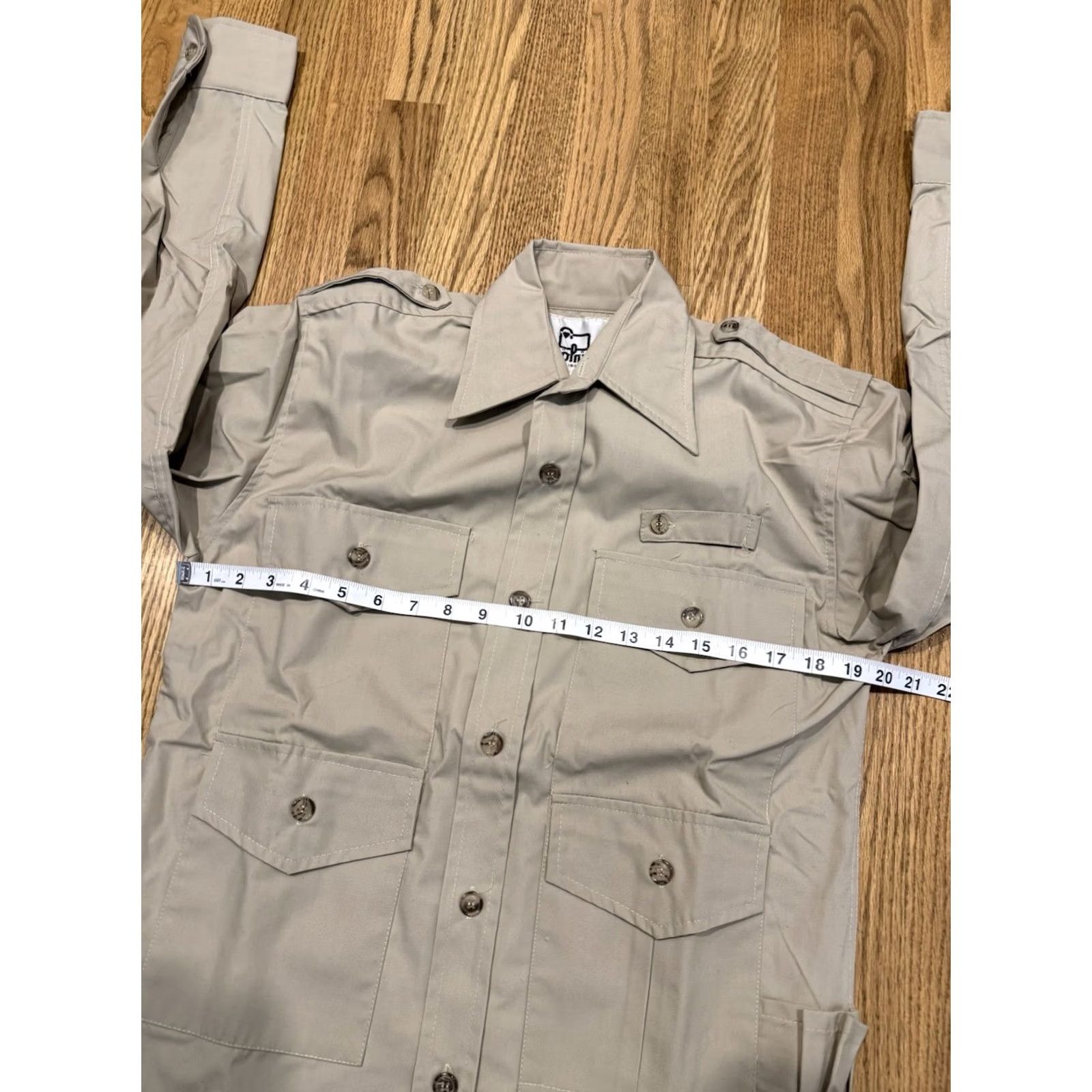 Vintage VINTAGE Woolrich Button-Up Shirt Men’s Small Safari Pockets NOS 90s Outdoor Beige Cotton Polyester Cotton Blend Regular Men's Shirt Size US S / EU 44-46 / 1 - 5 Thumbnail