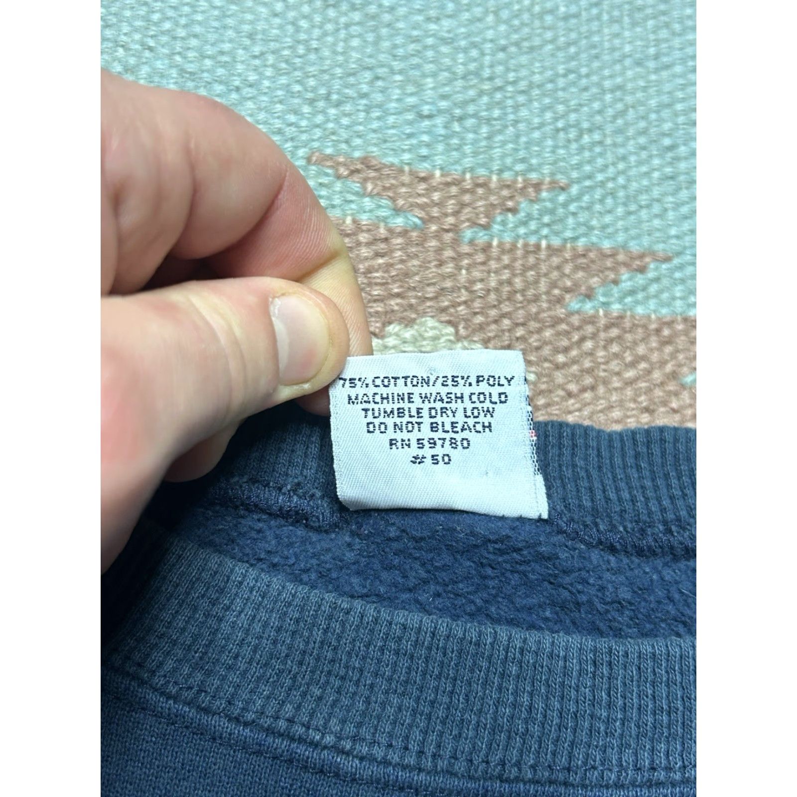 Guess VINTAGE 90s Guess Jeans Embroidered Heavy Cotton Boxy Crewneck Sweatshirt Men Large Blue Size US L / EU 52-54 / 3 - 5 Thumbnail