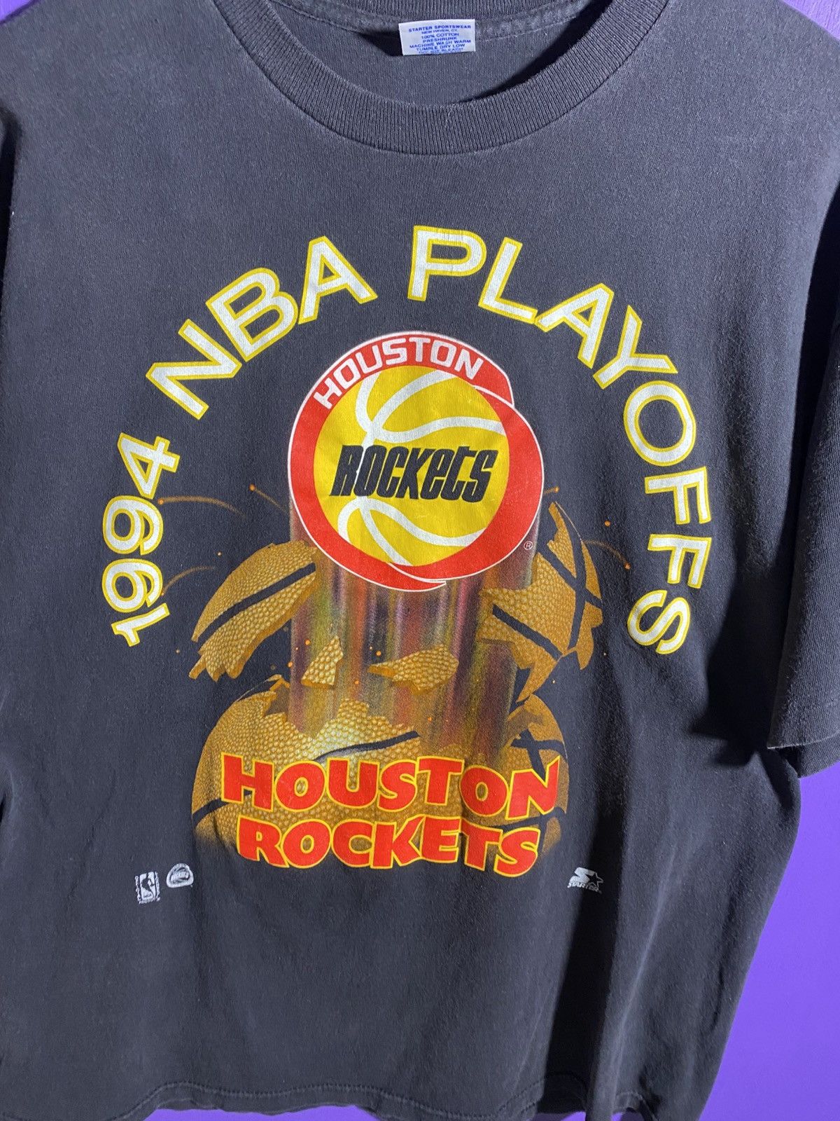 NBA × Starter × Vintage Vintage 1994 Starter Houston rockets NBA playoffs t-shirt Size US L / EU 52-54 / 3 - 3 Thumbnail