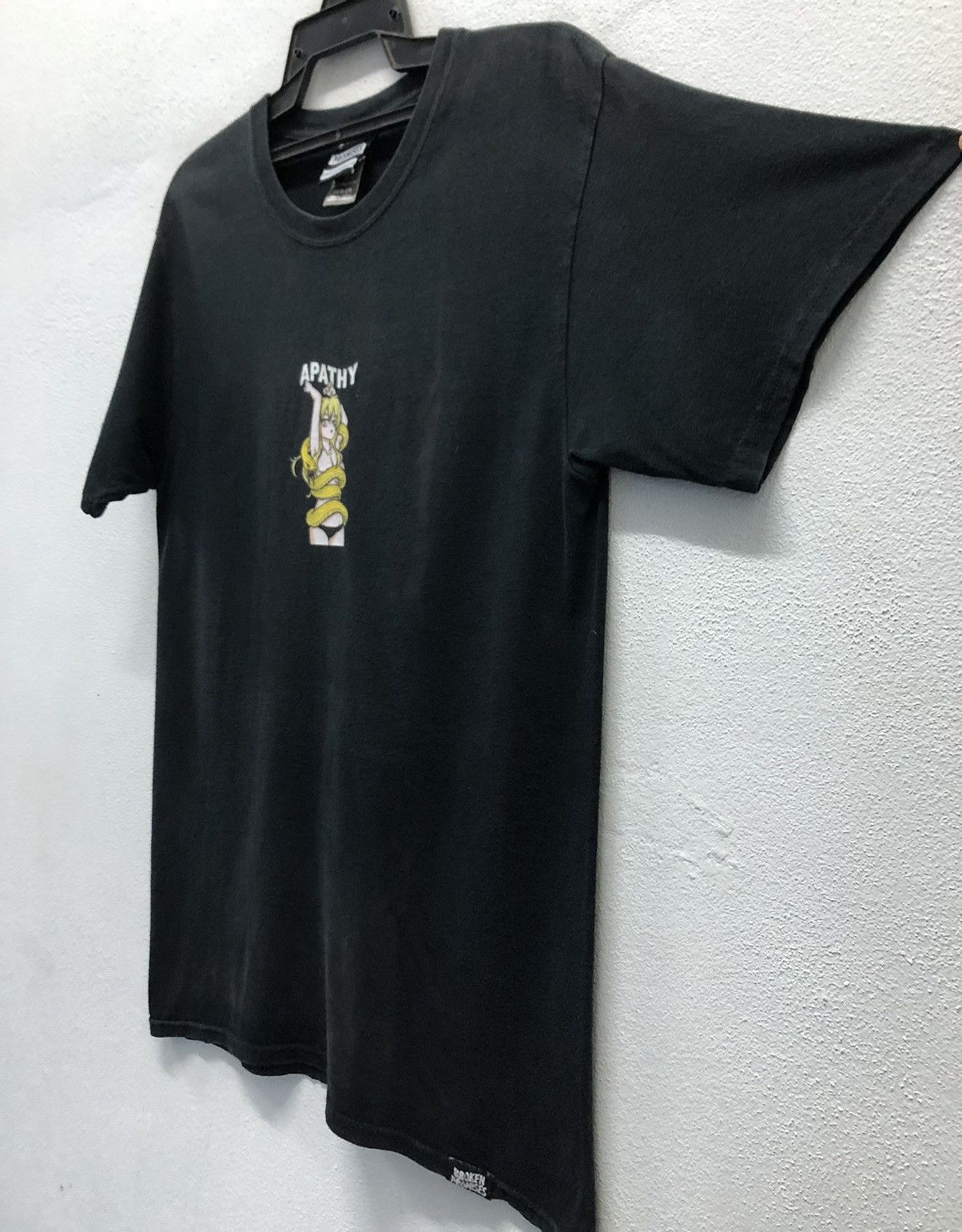 Broken Promises Co. Vintage Broken Promises APATHY T-Shirt Size US M / EU 48-50 / 2 - 7 Thumbnail
