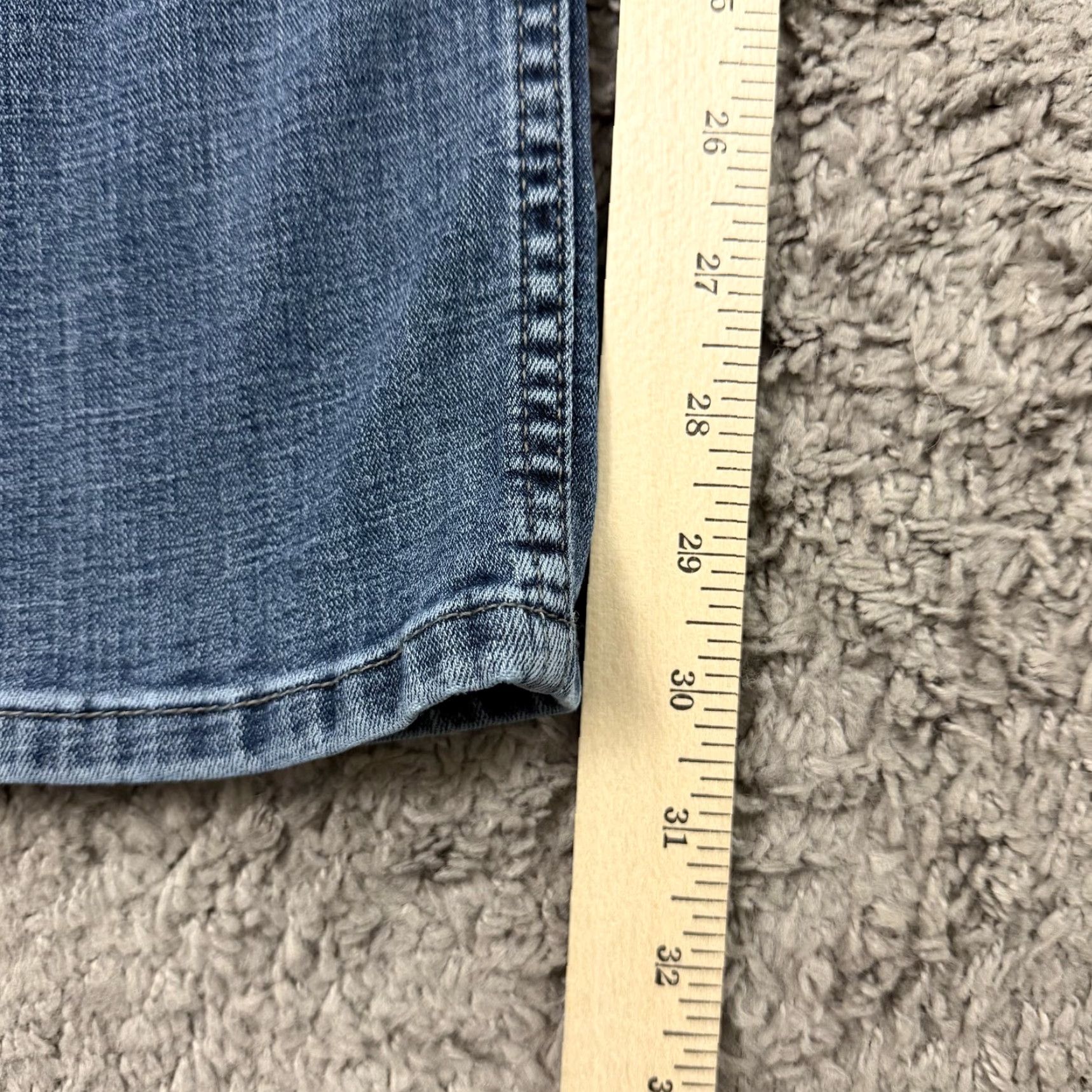 Levi's Levi's 524 Jeans Womens 31 Skinny Low Rise Stretch Medium Wash Denim 32x30 Blue Cotton Blend Logo Jeans Womens Size 24" / US 00 / IT 34 - 6 Thumbnail
