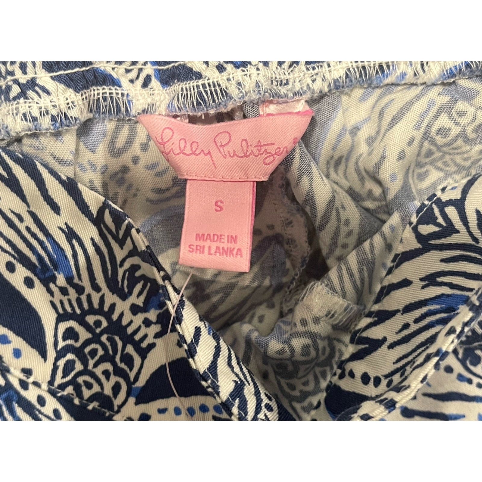 Lilly Pulitzer Lilly Pulitzer Shorts Women Small Dahlia Mermaid Blue White Pull On Casual Activewear Party/Cocktail Travel Size 28" / US 6 / IT 42 - 3 Thumbnail