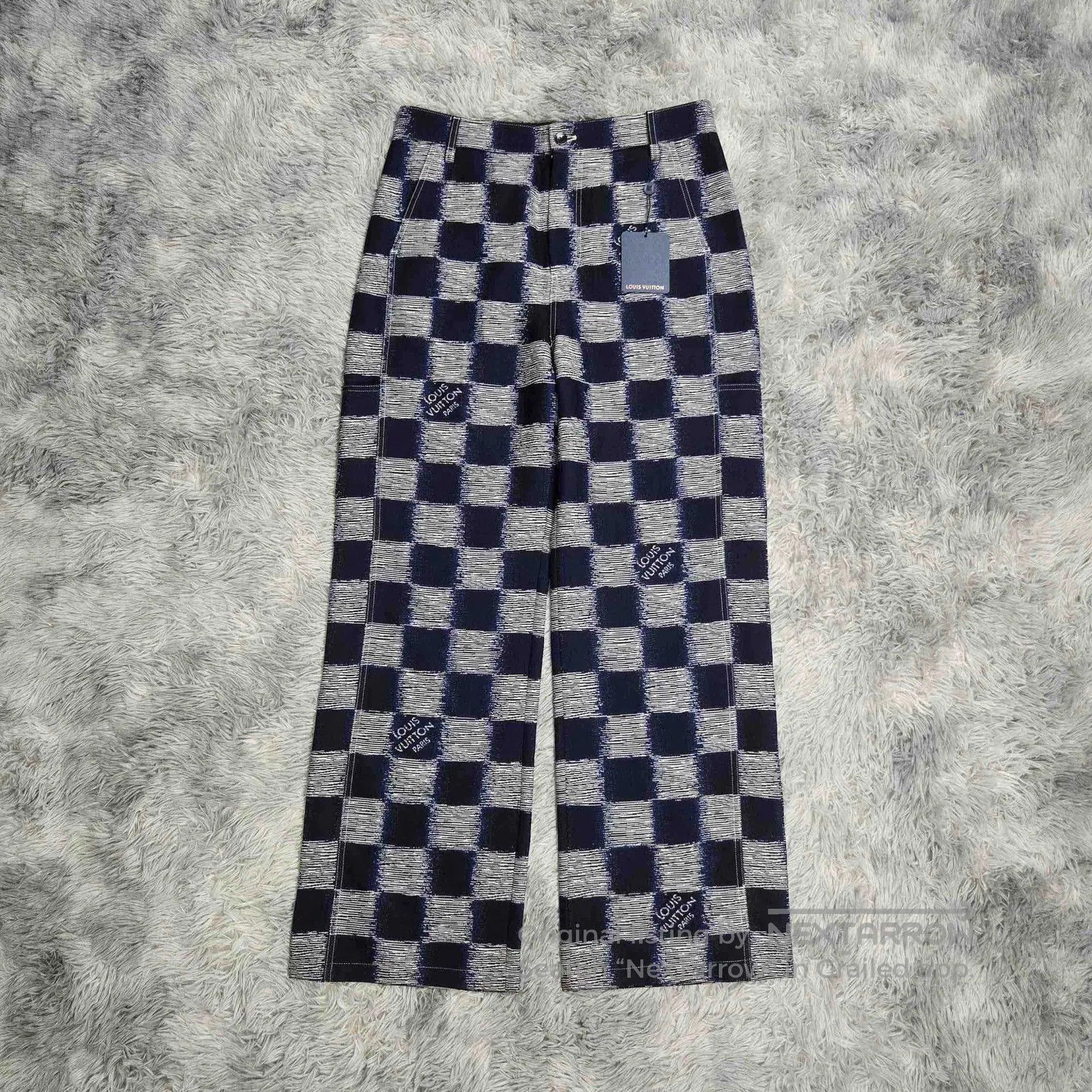 Louis Vuitton louis vuitton checkered long pants with tags. Size US 34 / EU 50 - 1 Thumbnail