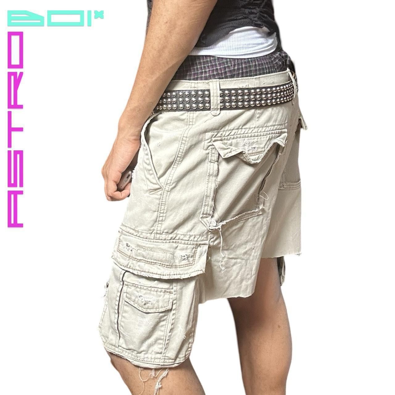 Vintage ASTROBOI* Tan/Khaki Distressed Cargo Shorts - 36" Size US 36 / EU 52 - 6 Thumbnail