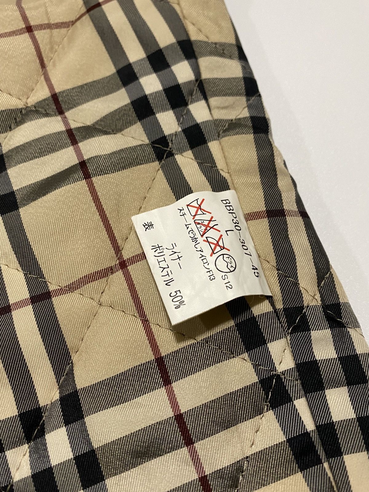 Burberry Burberry - Vintage Nova Plaid Vest Size US M / EU 48-50 / 2 - 11 Thumbnail