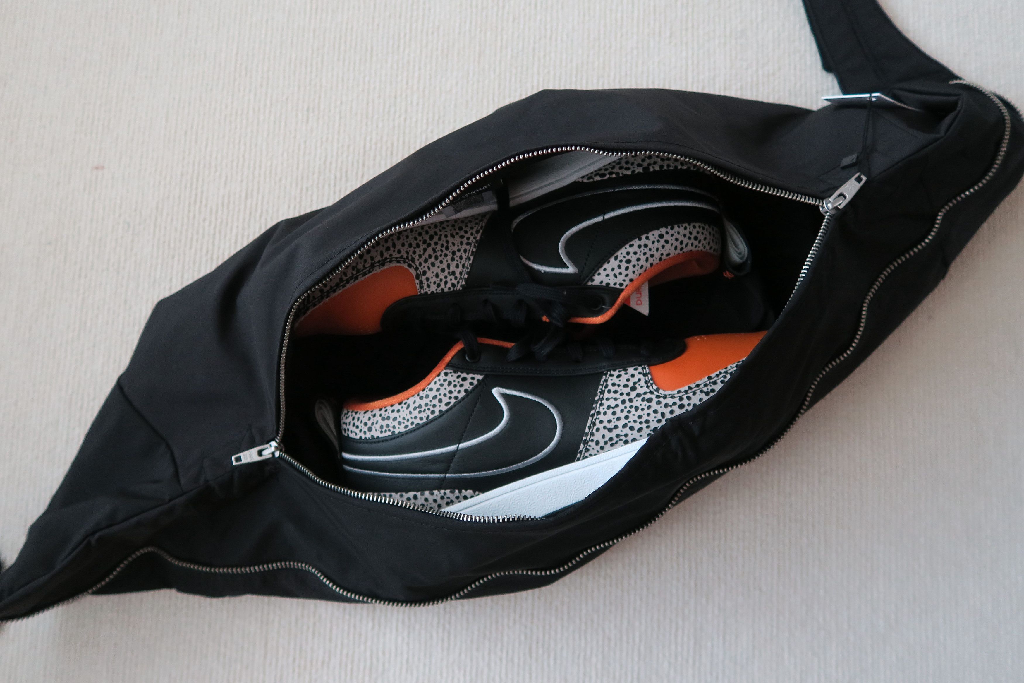 Other FAR FROM WHAT KOREA FAR Crossbody Sling Bag Size ONE SIZE - 6 Thumbnail