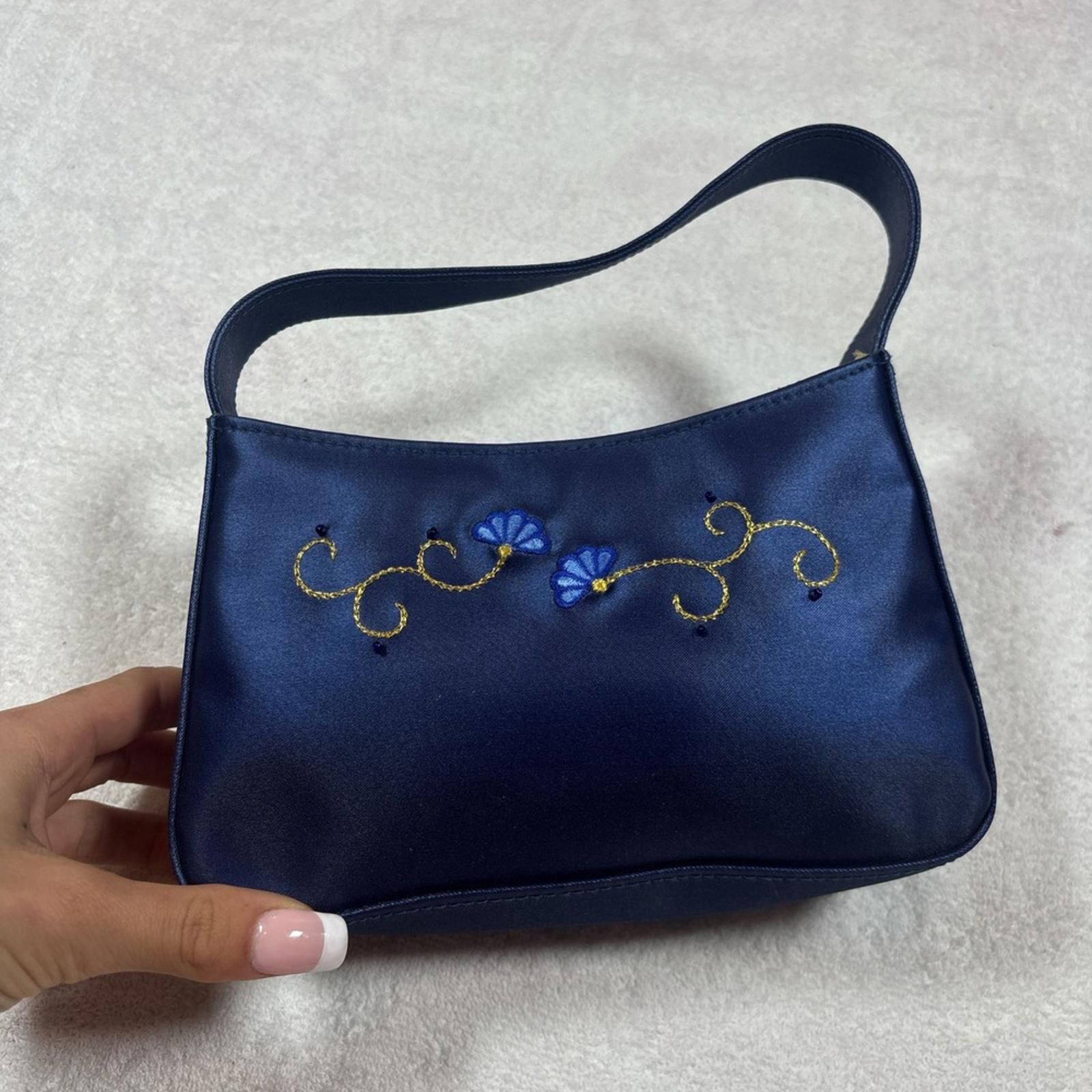 Other Vintage Avon Navy Blue Satin Embroidered Floral mini bag Size ONE SIZE - 1 Thumbnail