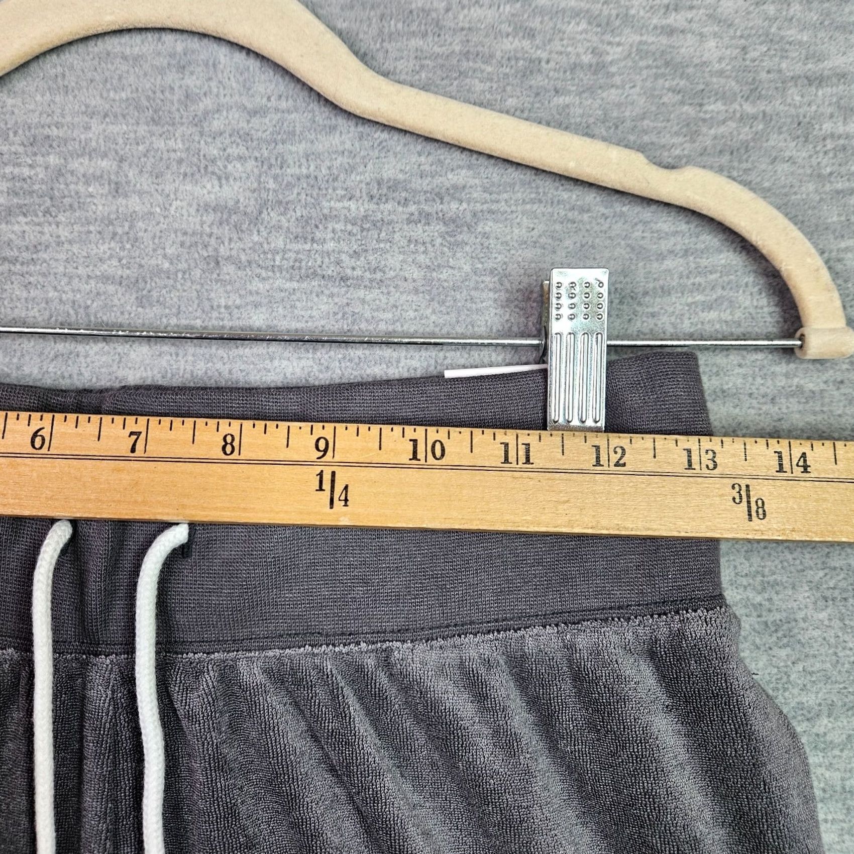 Nike Nike Women’s Lounge Shorts Gray Mid Rise 3” Athletic L New Size 36" / US 14 / IT 50 - 3 Thumbnail