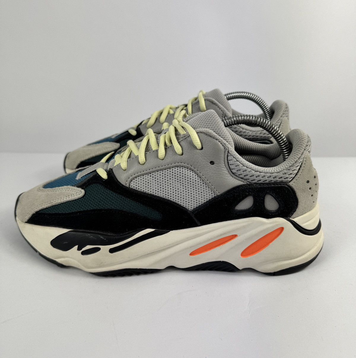 Yeezy ADIDDAS YEEZY BOOTS 700 Size US 9 / EU 42 - 2 Thumbnail