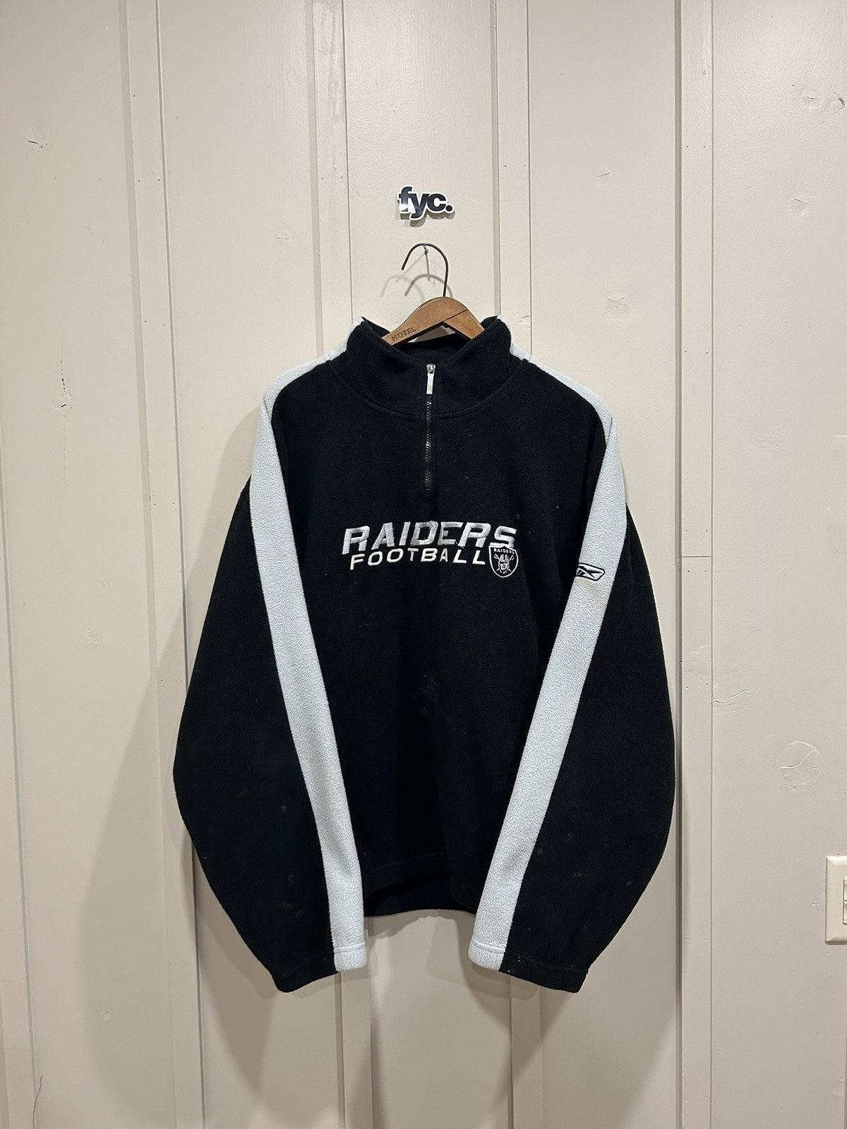 Champion × NFL × Vintage Vintage NFL Raiders Champion 1/4 Zip Fleece Sweatshirt Size US L / EU 52-54 / 3 - 1 Thumbnail