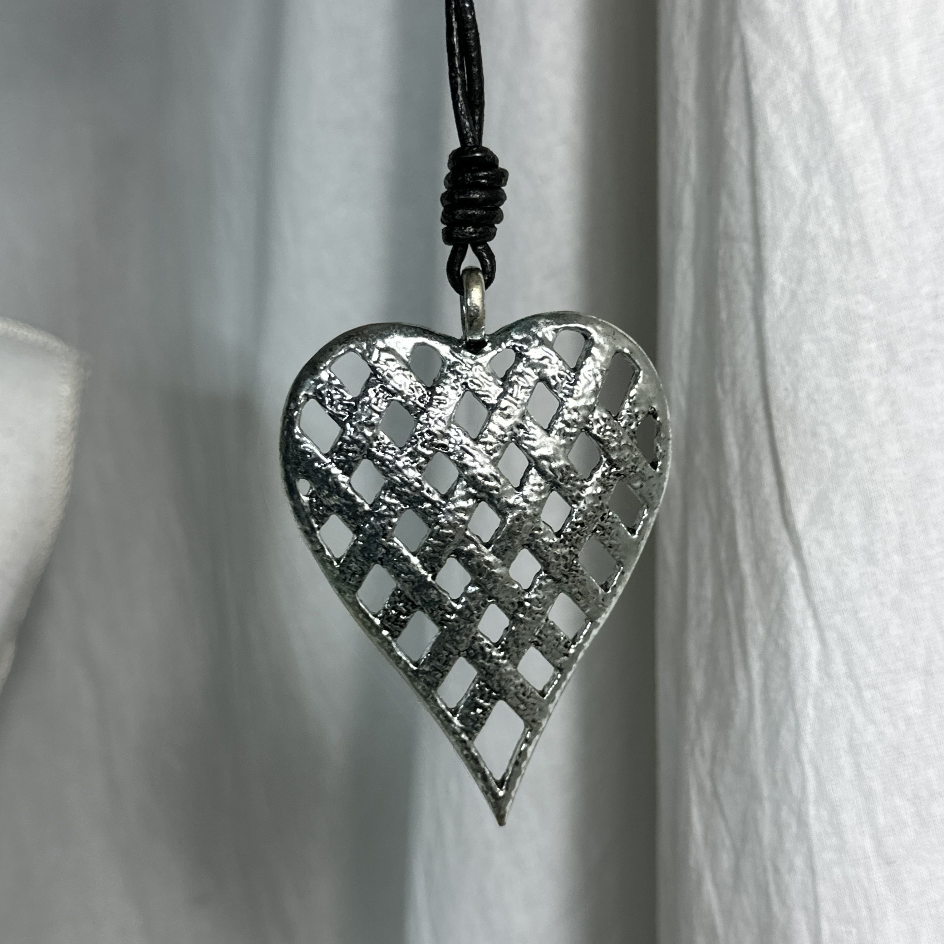 Vintage Vintage Heart Necklace Size ONE SIZE - 4 Thumbnail