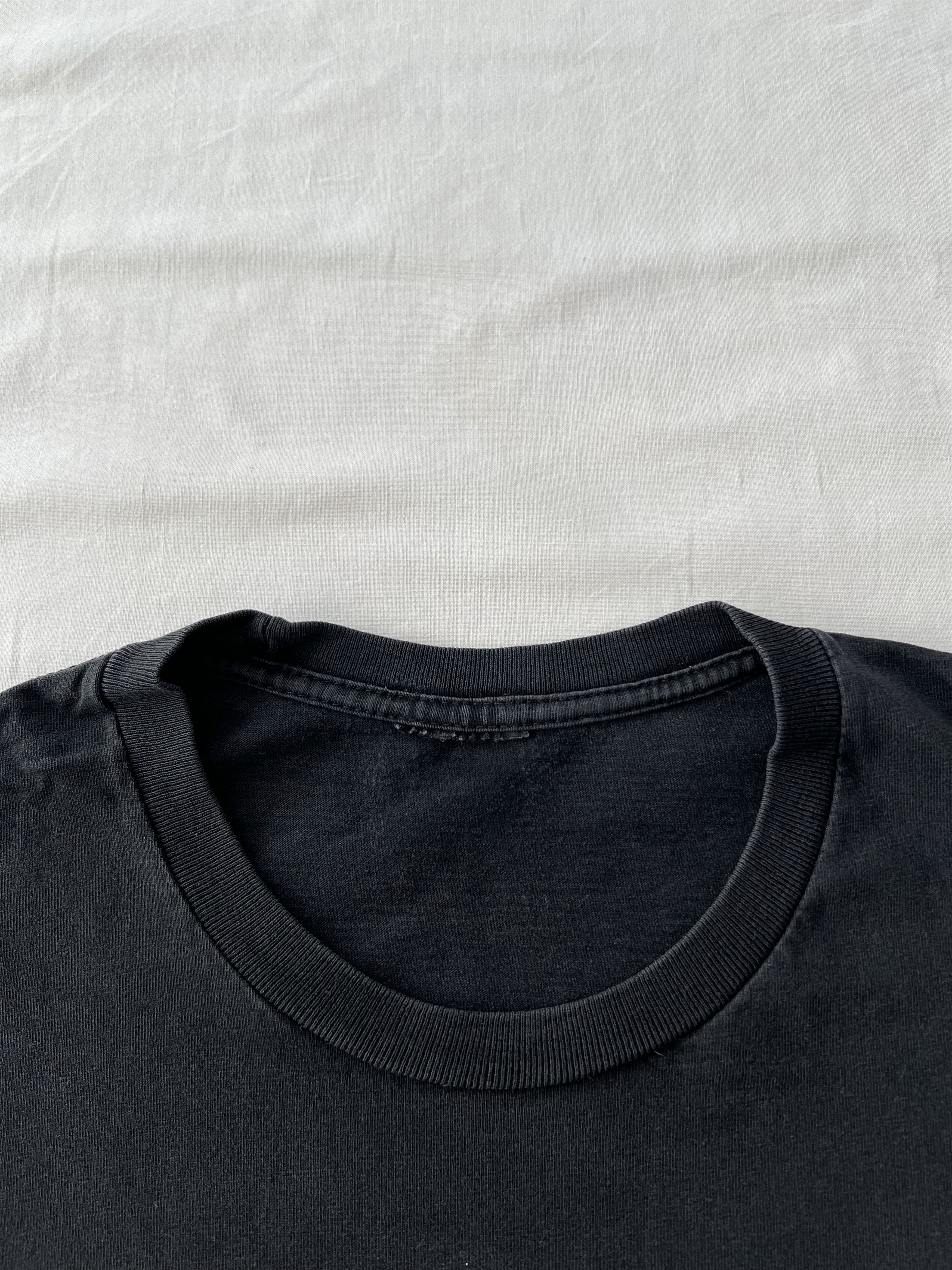 Band Tees Vintage 2004 Tool Rock Band Hypnosis Flame Black T-shirt Size US S / EU 44-46 / 1 - 13 Thumbnail