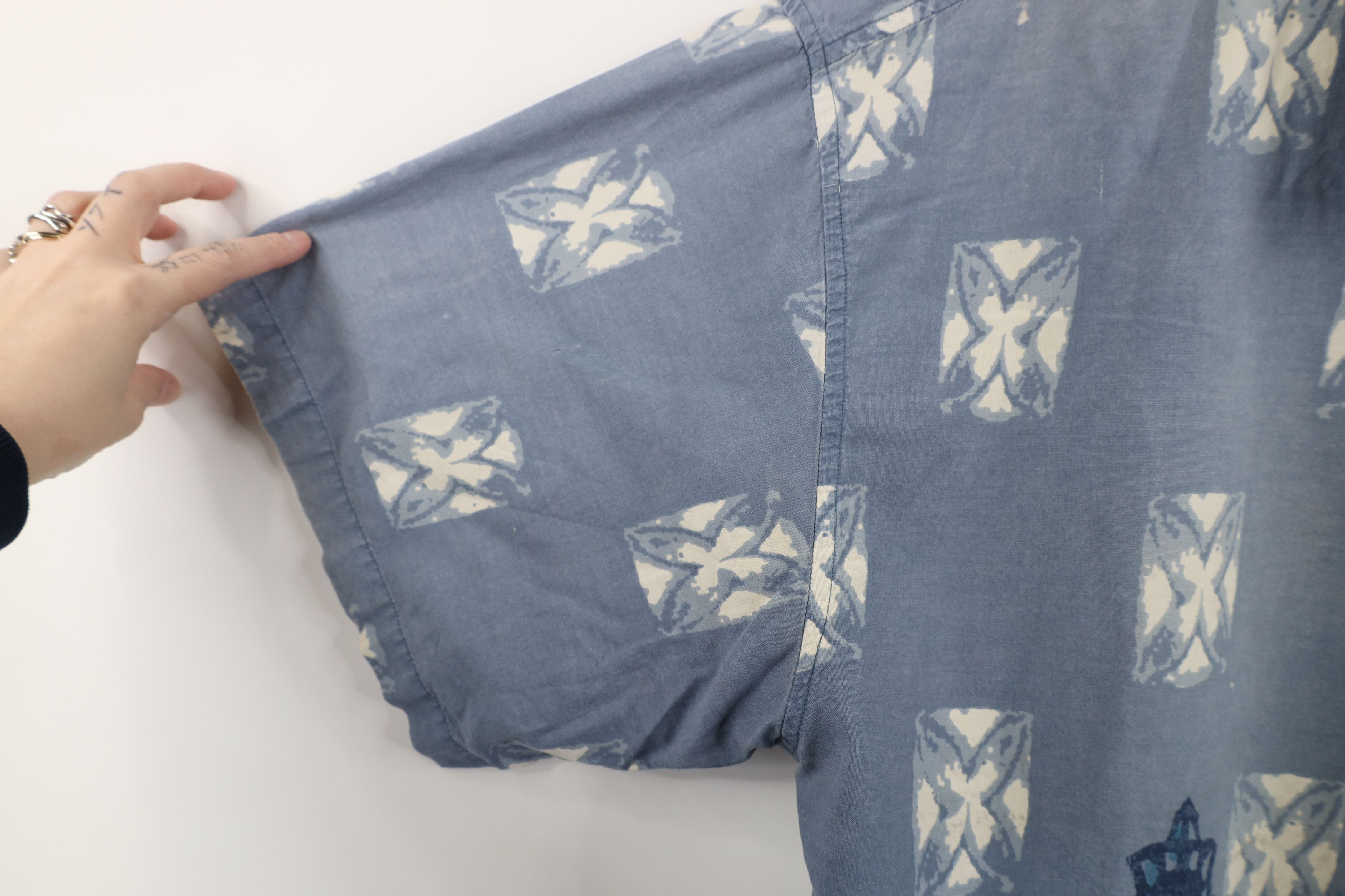 Vintage Vintage 90s Streetwear Flower Luau Hawaiian Button Shirt Size US XL / EU 56 / 4 - 8 Thumbnail