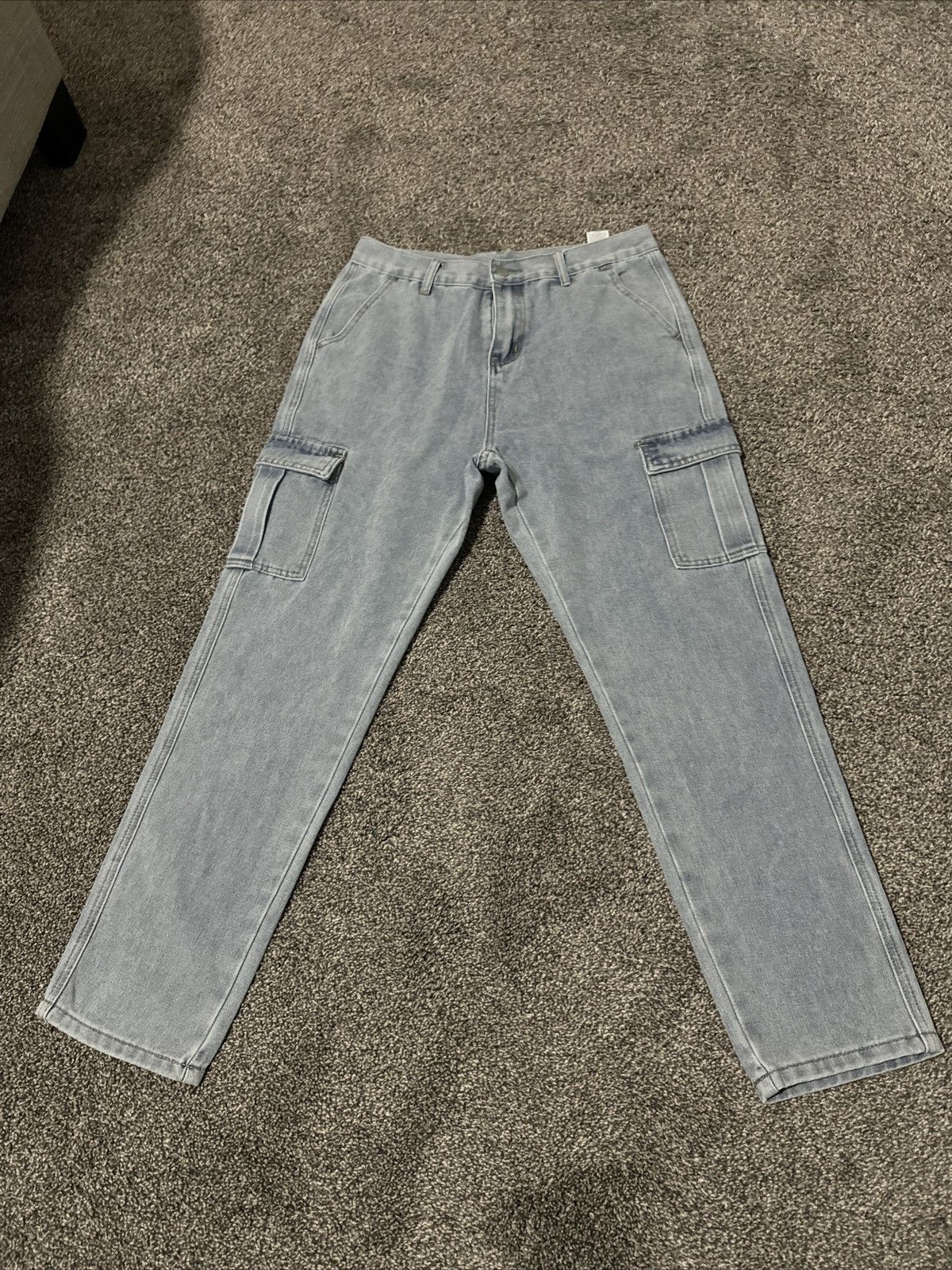 Shein Brand New SHEIN light wash Jeans! (Medium) Size US 30 / EU 46 - 1 Thumbnail