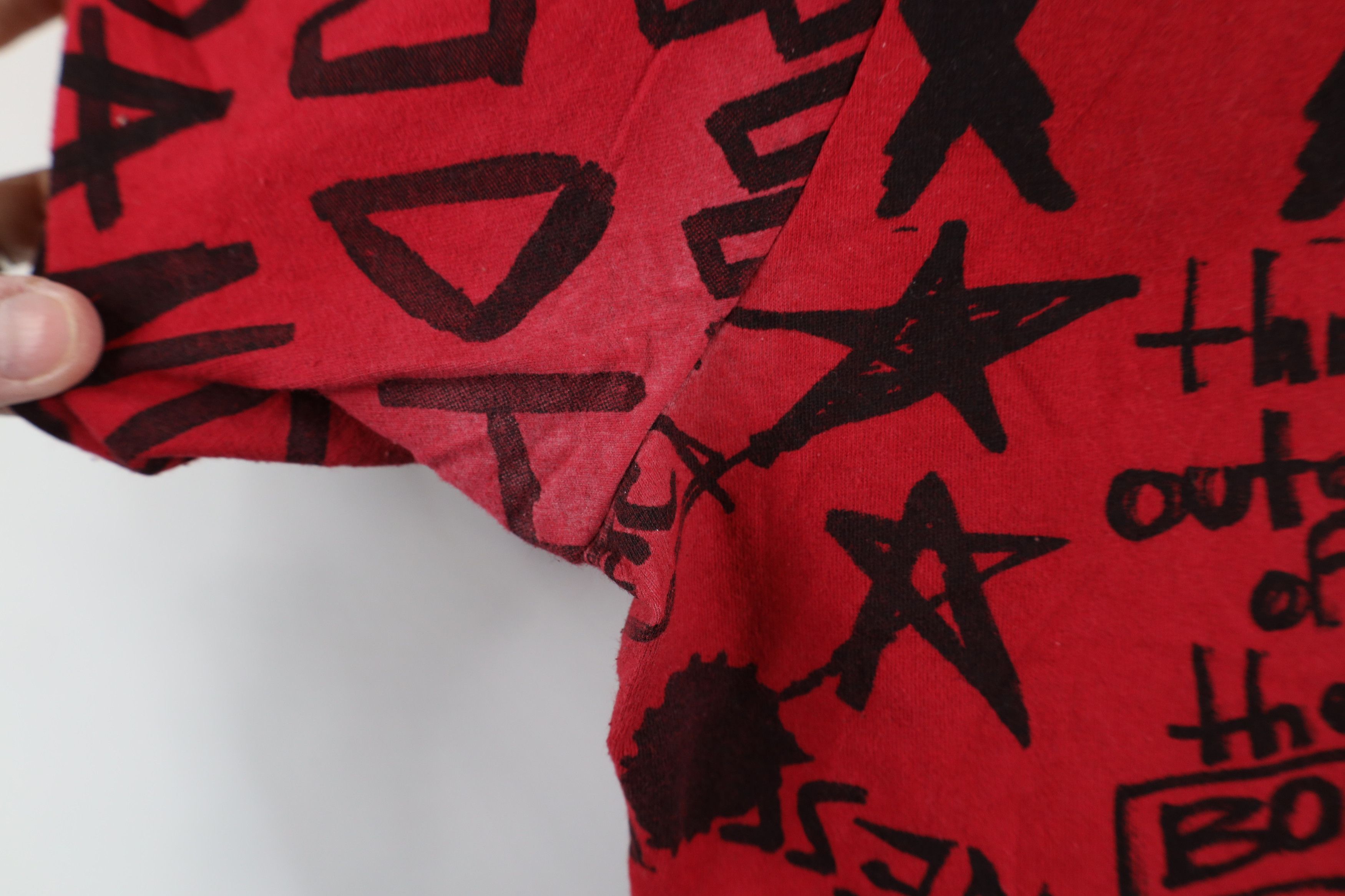 True Religion × Vintage True Religion Spell Out All Over Print V-Neck T-Shirt Red Size US XXL / EU 58 / 5 - 5 Thumbnail