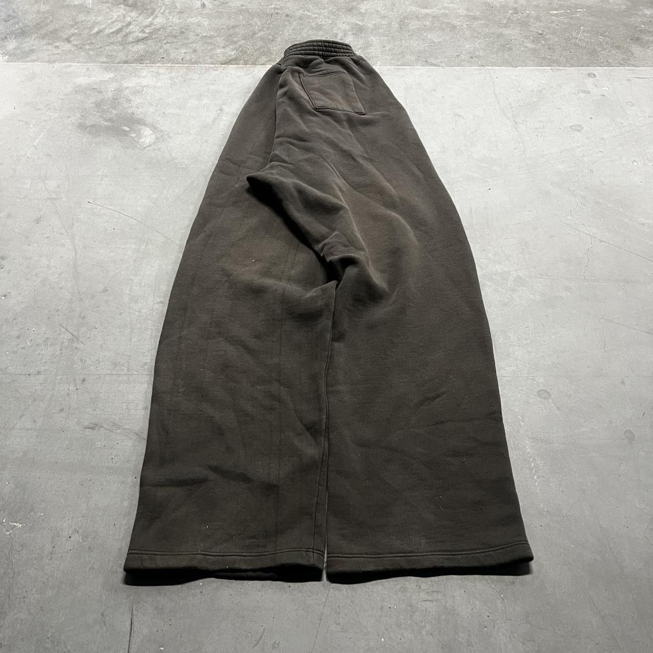 Vintage Vintage Y2K/2000s Baggy Brown Sun Faded Sweatpants! Size US 36 / EU 52 - 5 Thumbnail