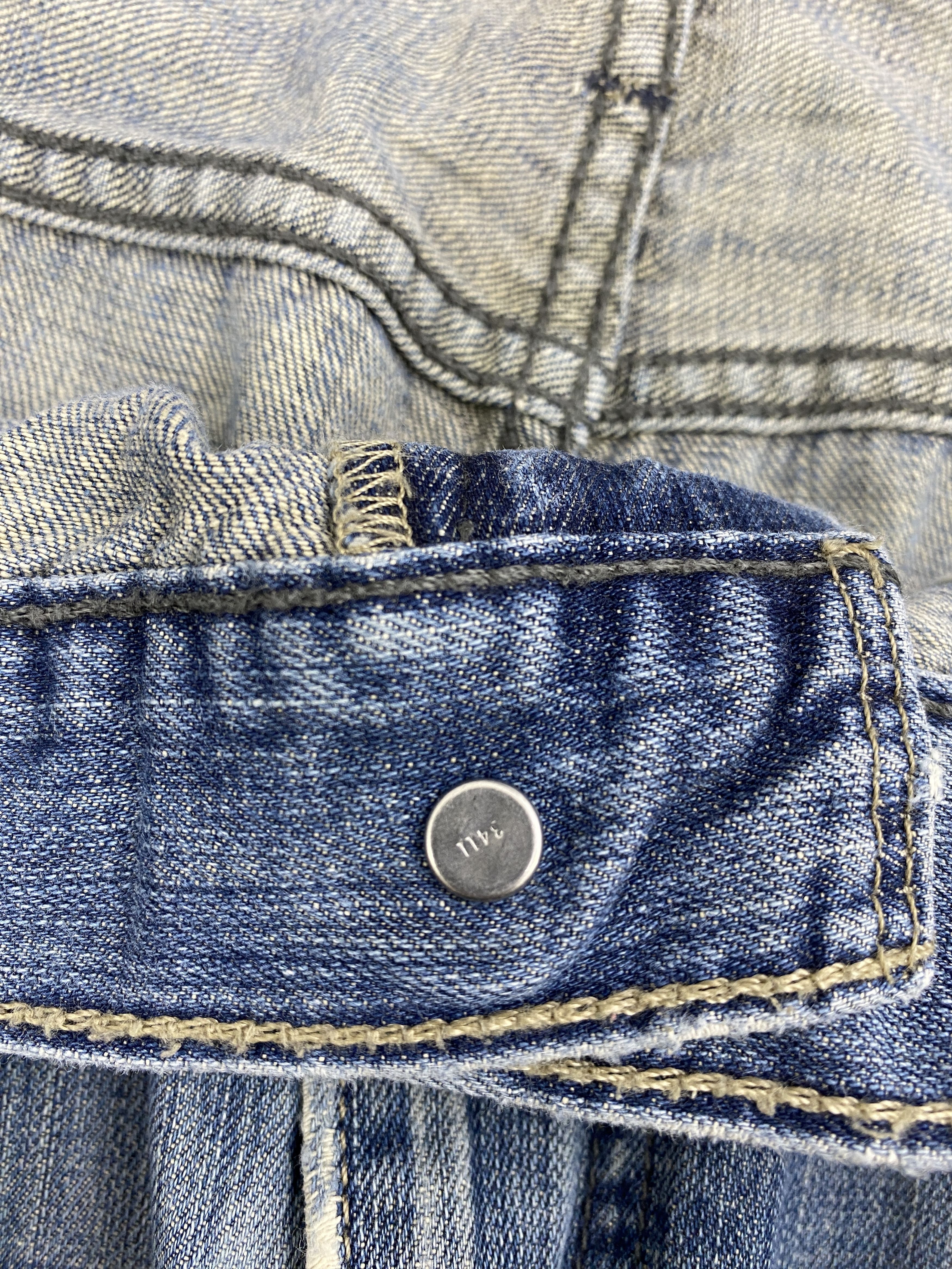 Levi's × Vintage Vintage Levi's 514 Faded Blue Jeans Size US 37 - 12 Thumbnail