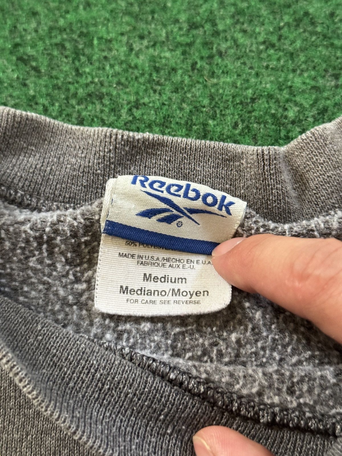 Reebok Vintage 90s Reebok FADED Gray Lrg Sporty Grunge Sweatshirt Size US L / EU 52-54 / 3 - 3 Thumbnail
