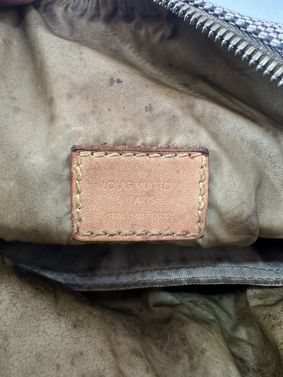Louis Vuitton Louis Vuitton Terre Damier Geant Citadin Messenger Bag Size ONE SIZE - 6 Thumbnail