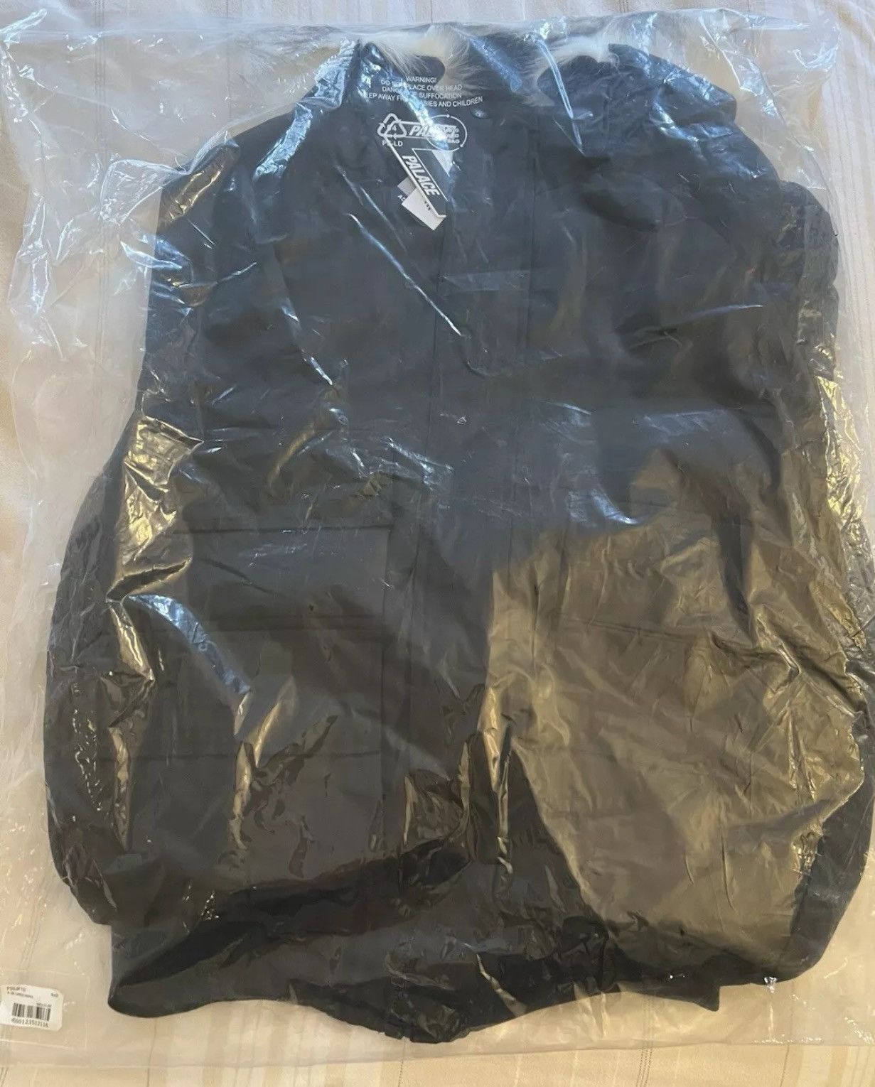 Palace Palace P2B Cargo Parka in Black, Faux Fur Men’s Size Medium Size US M / EU 48-50 / 2 - 11 Thumbnail