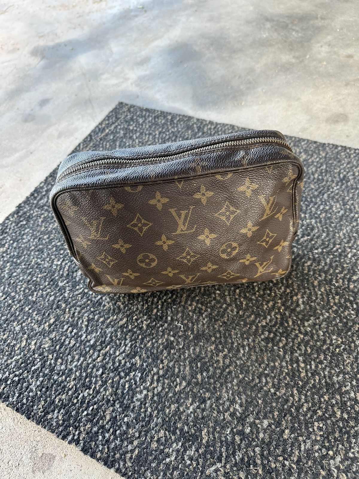 Louis Vuitton Louis Vuitton Vintage Monogram Toiletry Pouch Unisex Size ONE SIZE - 12 Thumbnail