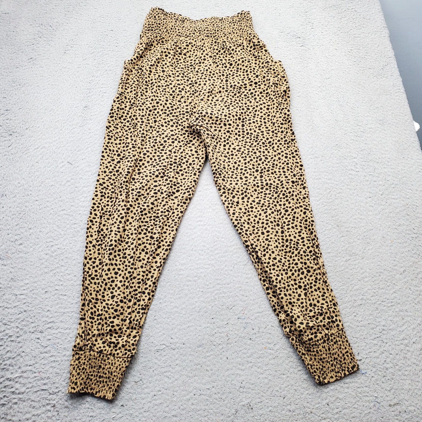 Vintage Aerie Women's S Multi Animal Print Lounge Pants Smocked Waist Drawstring Tasseled Capris/Slacks Shirt? Size 28" / US 6 / IT 42 - 2 Thumbnail