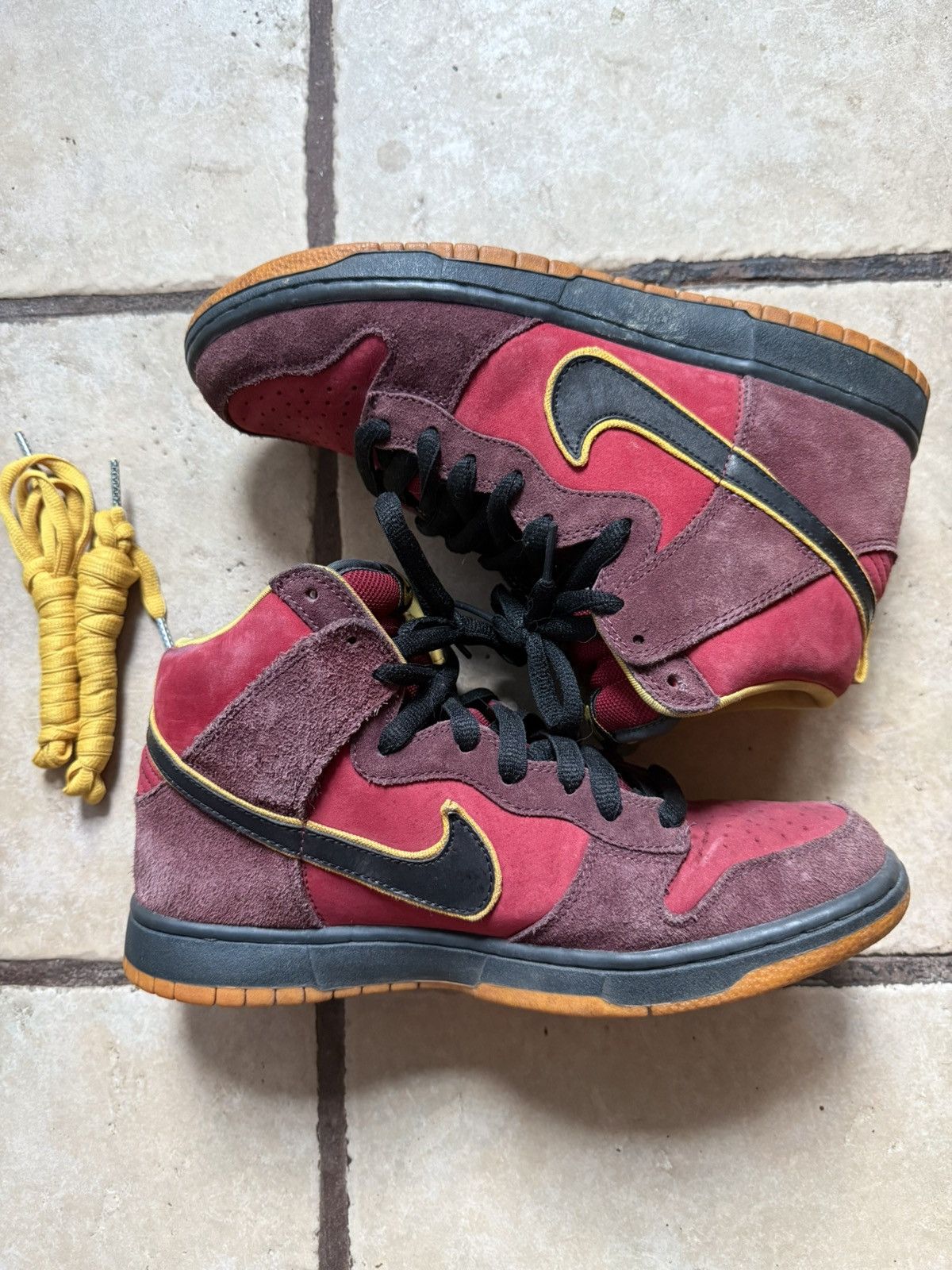 Nike SB Nike SB Dunk High Iron Man 2010 Size 9 US Size US 9 / EU 42 - 2 Thumbnail