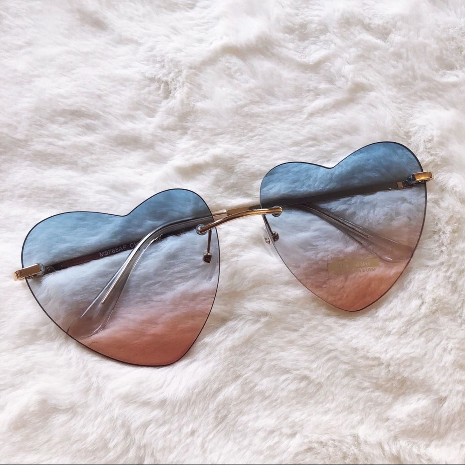Other Miley Blue & Pink Gradient Heart Sunglasses Size ONE SIZE - 3 Thumbnail
