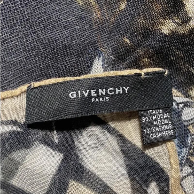 Givenchy Givenchy Fall 2011 Cashmere Scarf Size ONE SIZE - 2 Thumbnail