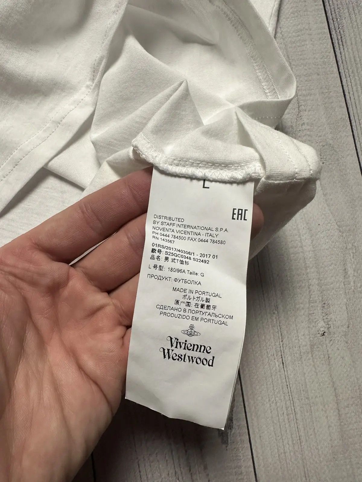 Vivienne Westwood Vintage Vivienne Westwood Tee logo rare size M Size US M / EU 48-50 / 2 - 4 Thumbnail