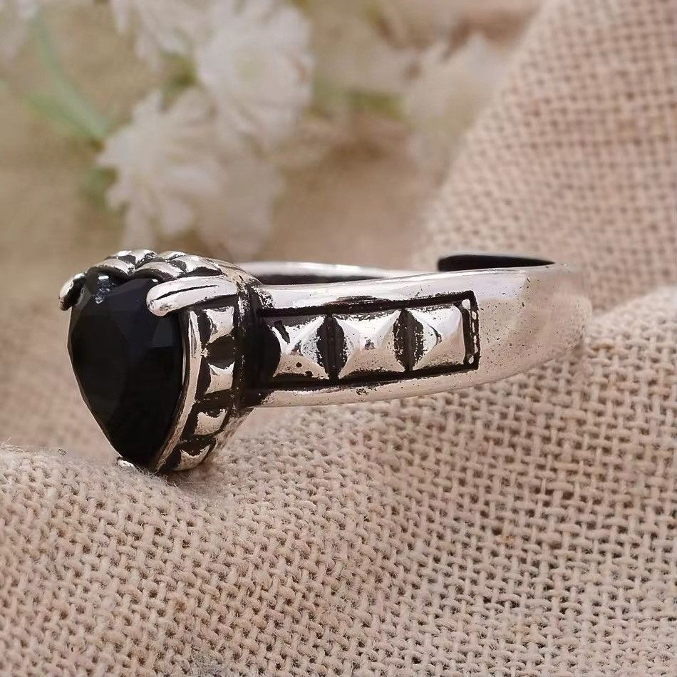 Jewelry Love Heart Crystal Ring Size ONE SIZE - 3 Thumbnail