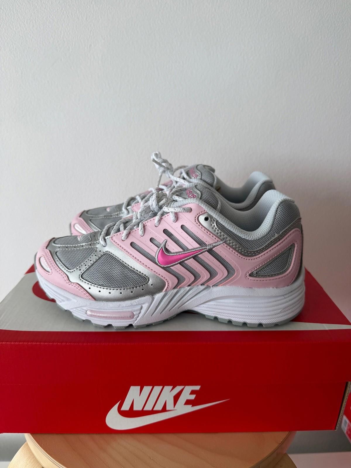 Nike new nike womens w air pegasus 2005 sneakers shoes pink 7 38 Size US 7 / IT 37 - 1 Thumbnail