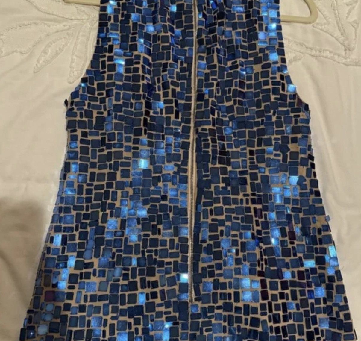 Alice + Olivia Alice + Olivia Clyde Embellished A Line Shift Dress Size M / US 6-8 / IT 42-44 - 3 Thumbnail