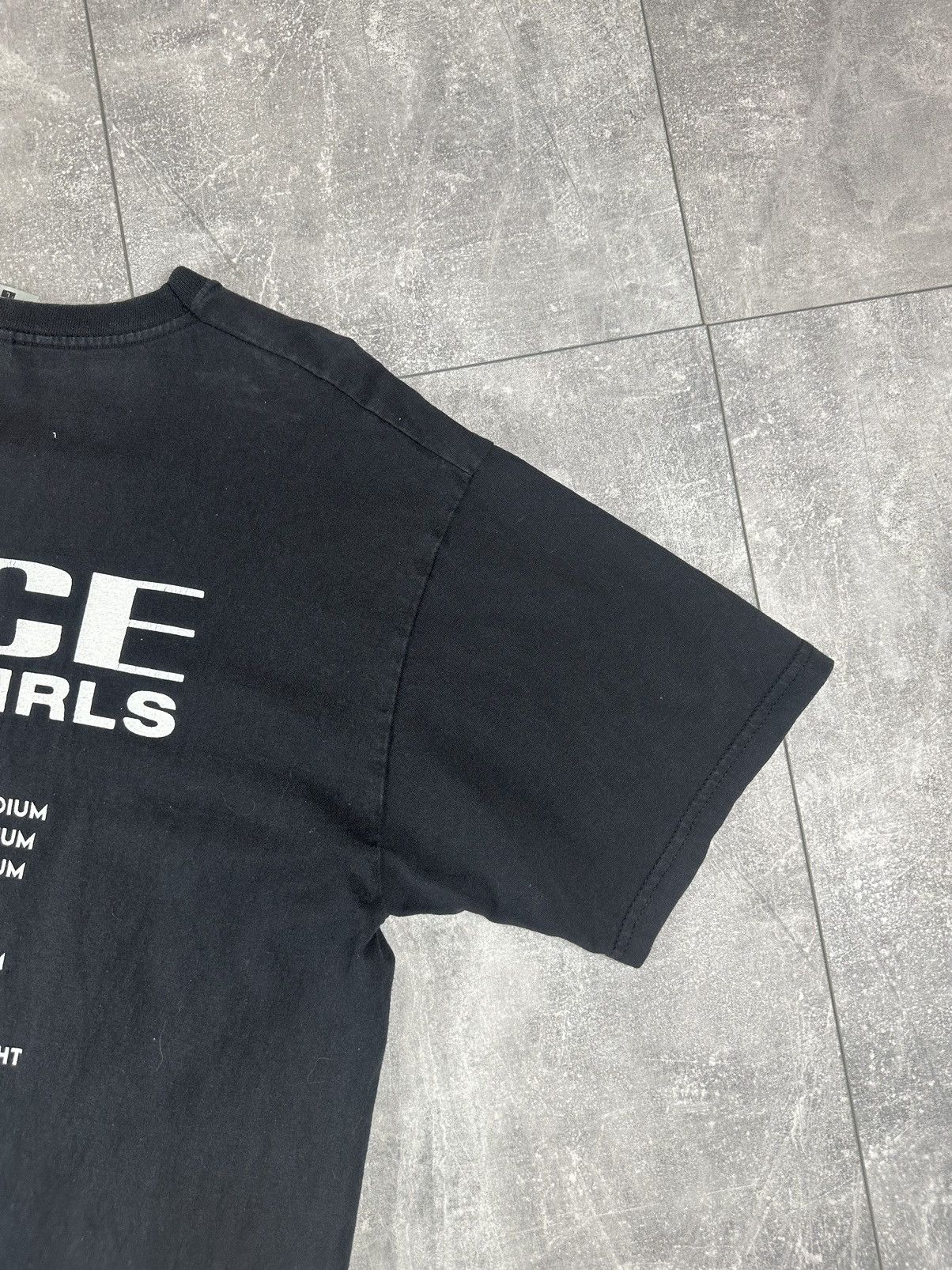 Gildan Spice Girls Band Tee Graphic Print 2019 Tour T-Shirt Size US L / EU 52-54 / 3 - 13 Thumbnail