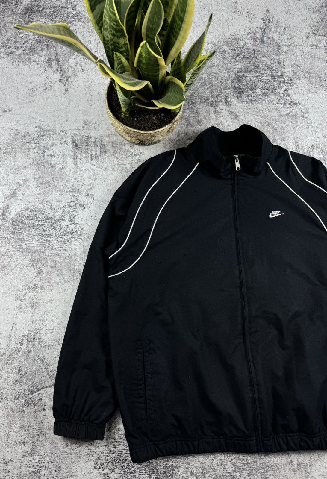 Nike Nike Retro Windbreaker Track Y2K Nylon Swoosh Light Jacket Size US XL / EU 56 / 4 - 2 Thumbnail