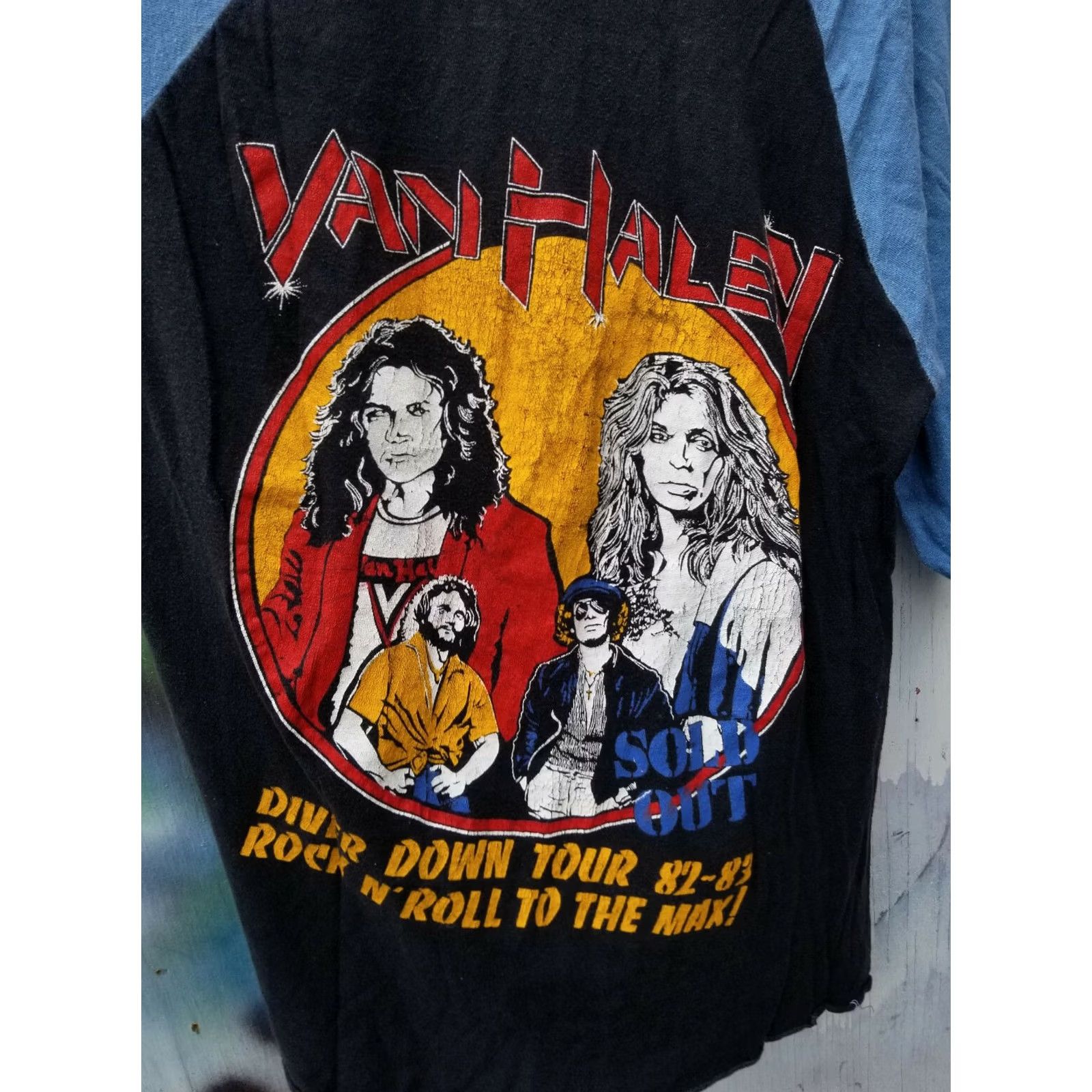 Vintage VINTAGE RARE VAN HALEN 1982 DIVER DOWN ORIGINAL TOUR T-SHIRT Shirt Unisex Medium 1980s Women/Men Size US M / EU 48-50 / 2 - 5 Thumbnail