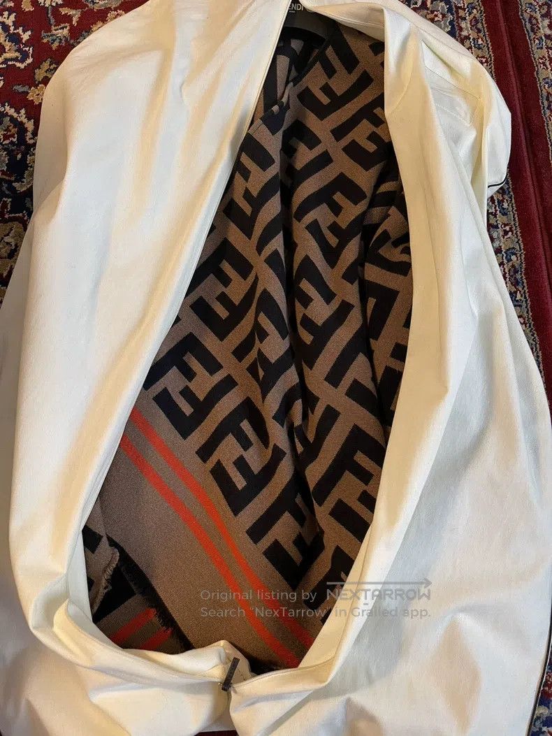 Fendi Fendi Cape Size ONE SIZE - 1 Thumbnail