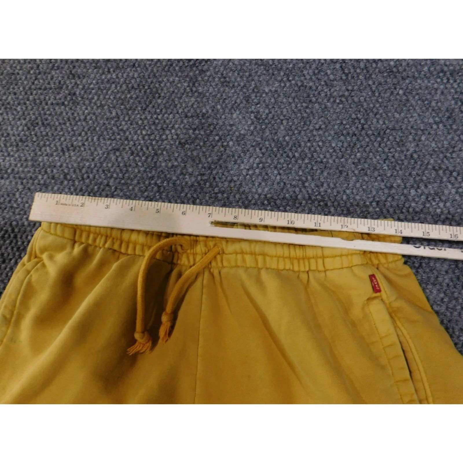 Levi's VINTAGE Levi's Pants Mens Small Yellow Jogger Sweatpants Drawstring Elastic Cuffs Logo Size US 29 - 6 Thumbnail